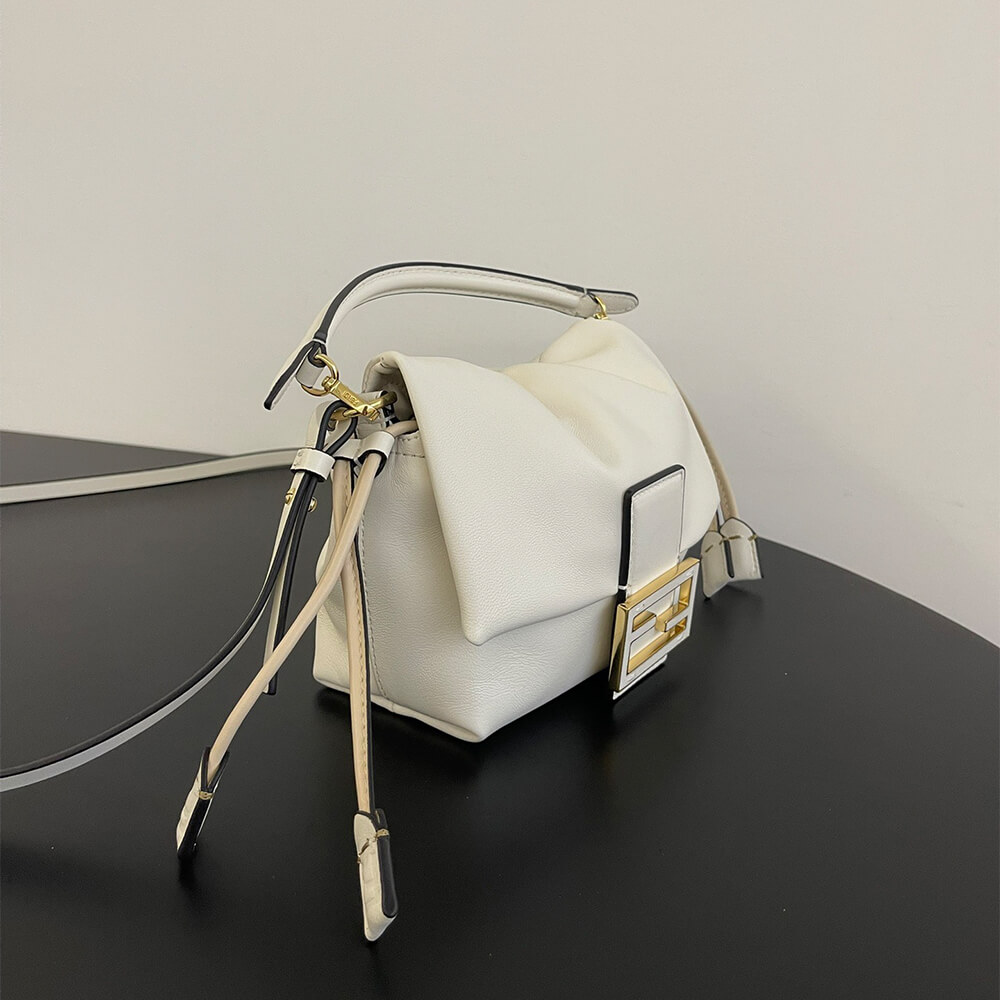 Fendi Mamma Baguette Small(high-end grade) - Top Club