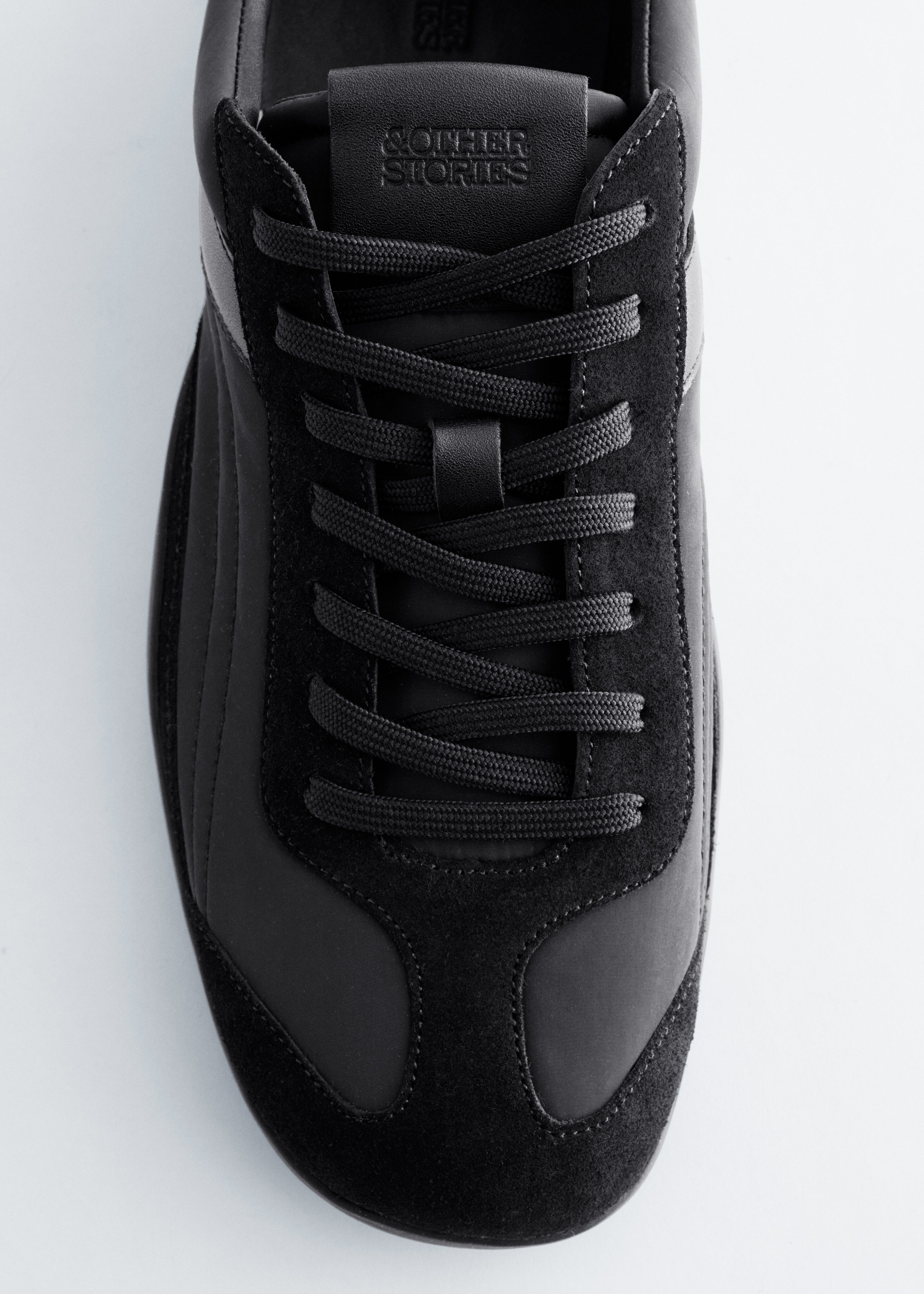 & Other Stories MINIMAL LEATHER SNEAKERS