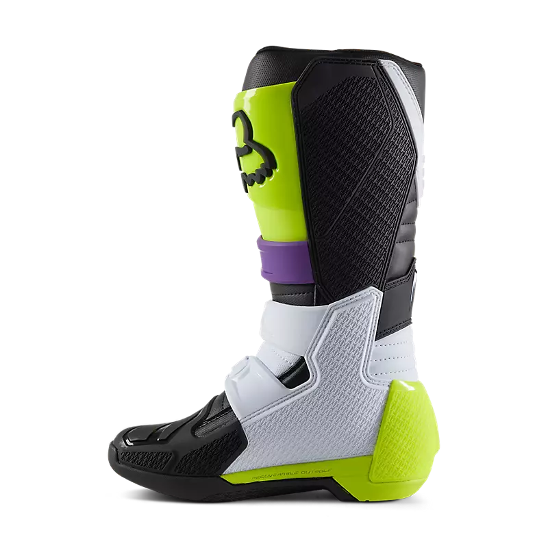 Complete boots