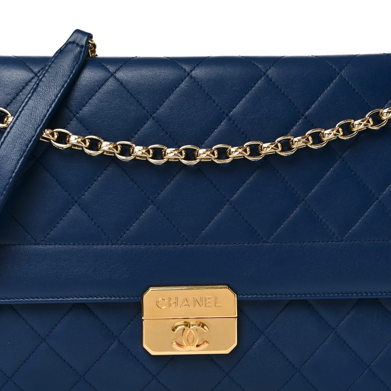 Lambskin Quilted Large Chic With Me Flap Navy - Top Club