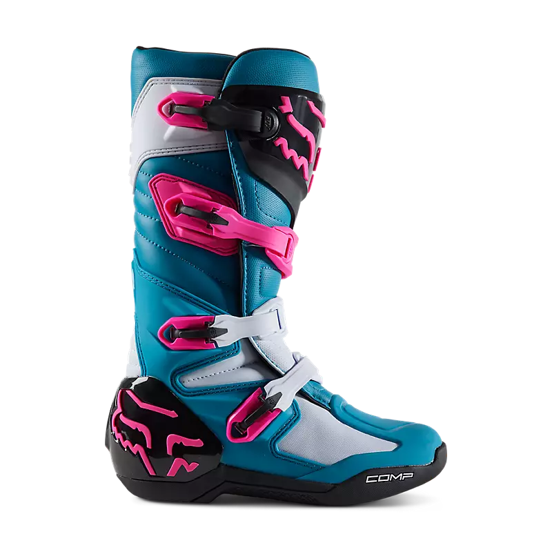 Complete boots