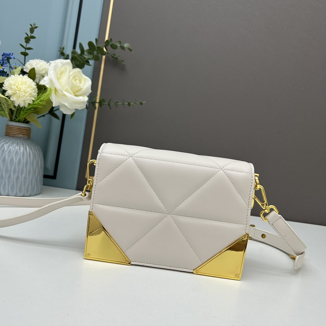 Pra new arrival bag size : 20*14*8CM - Top Club