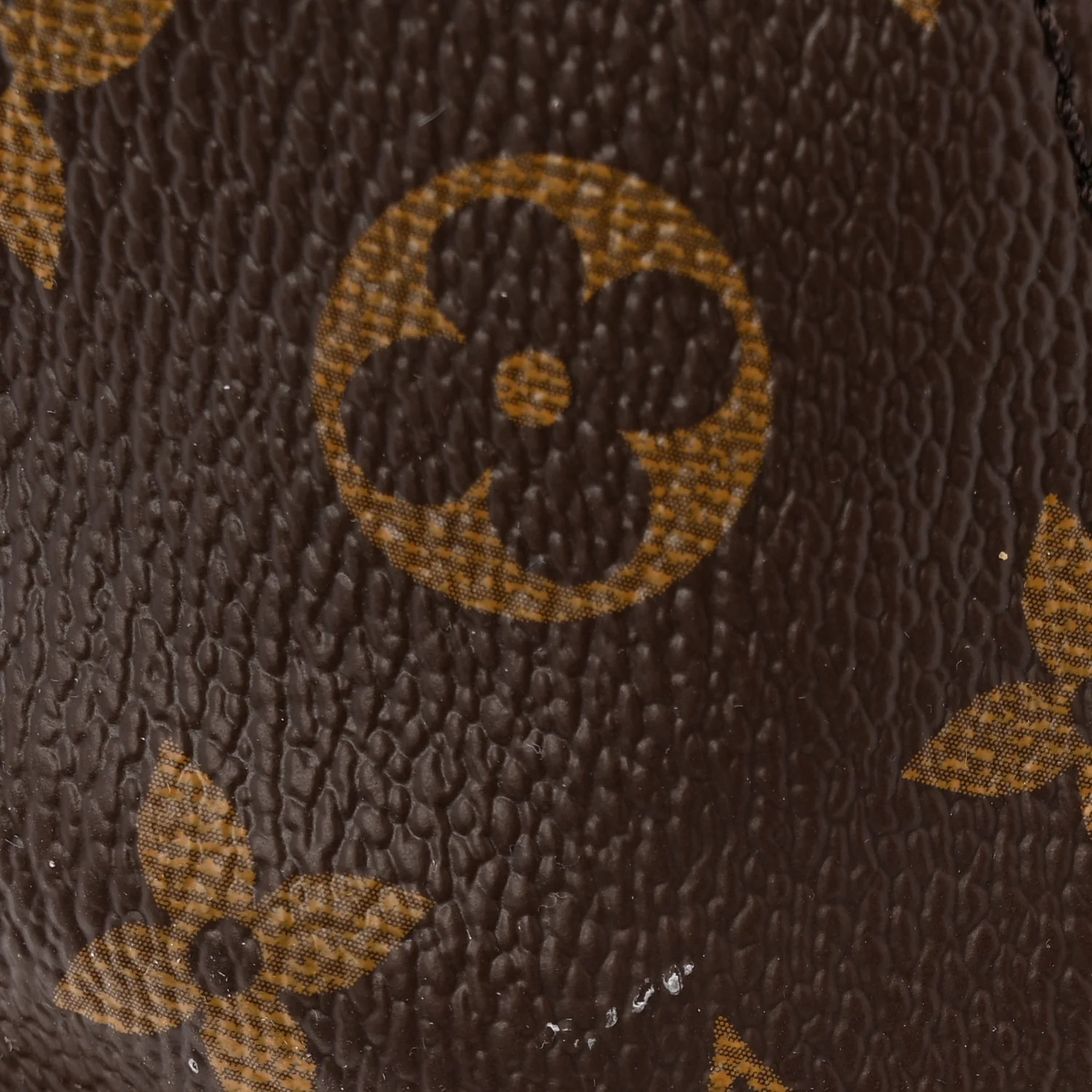 Monogram Artsy MM - Top Club