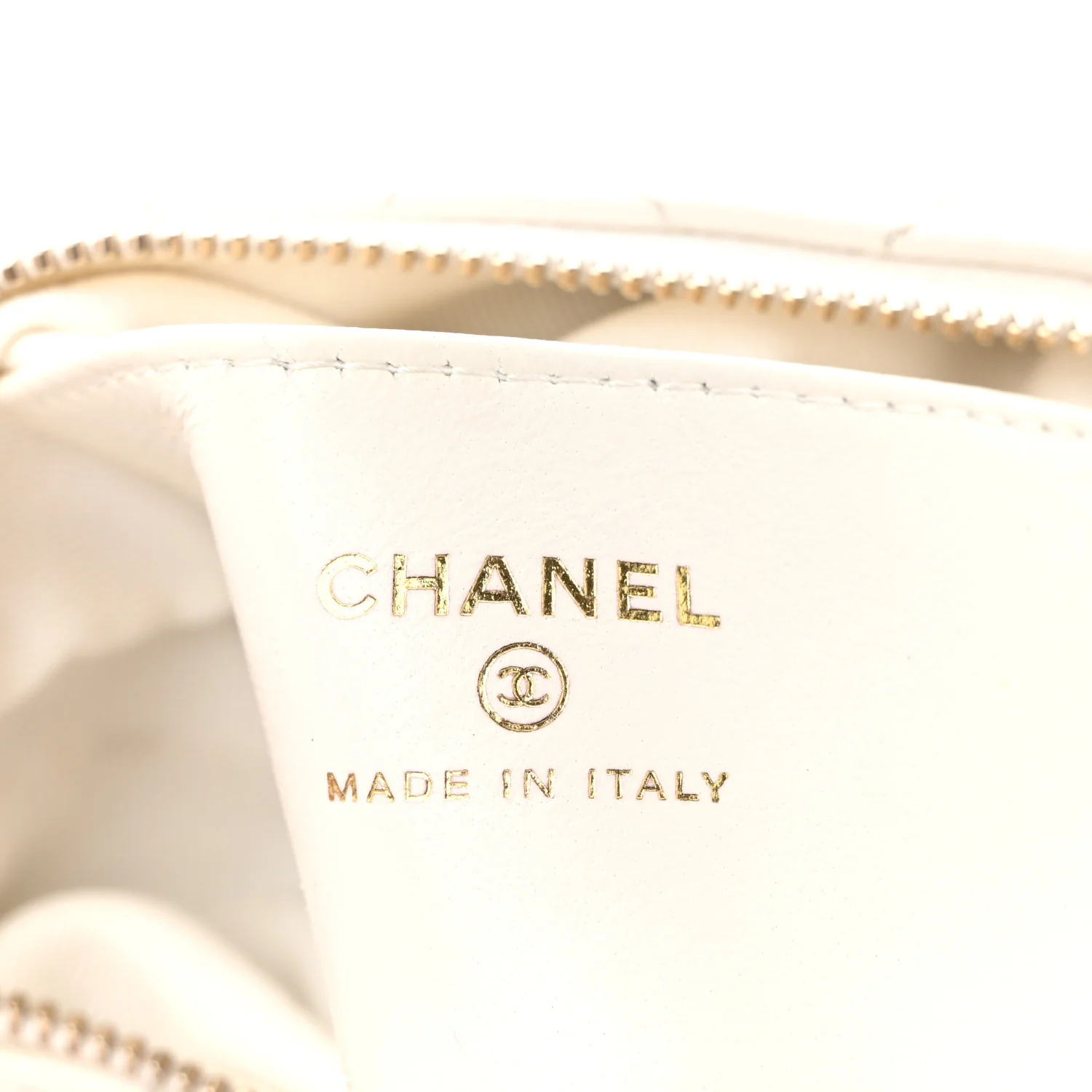 Lambskin Quilted Chain Around Pouch Hobo White - Top Club