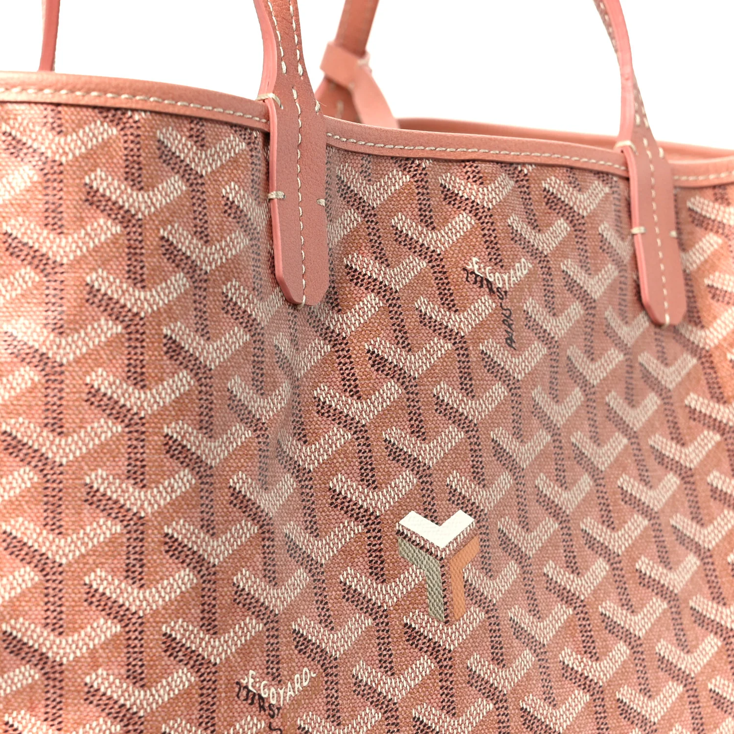 Iridescent Goyardine Saint Louis PM Pearly Coral - Top Club