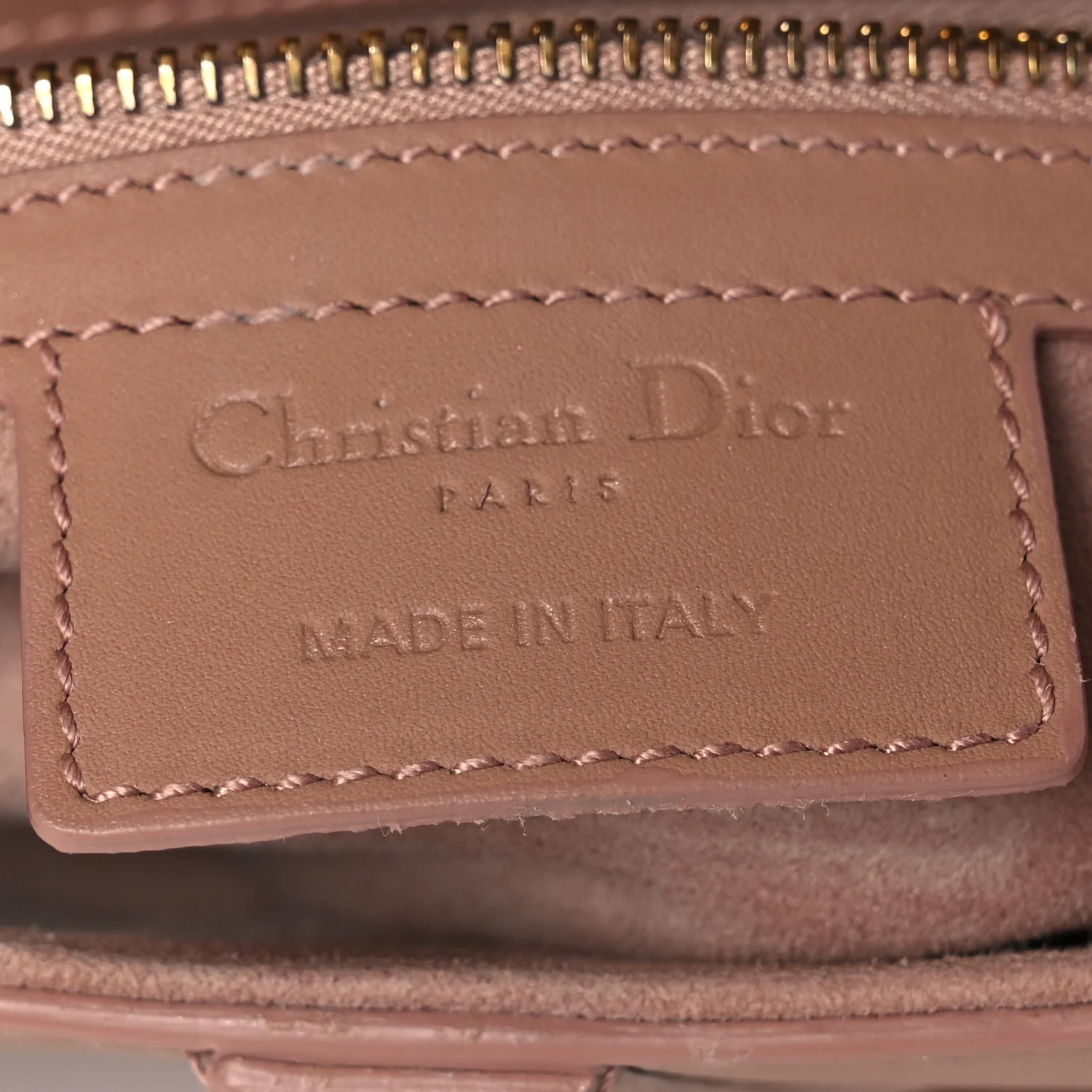Ultra Matte Calfskin Saddle Bag Fard - Top Club