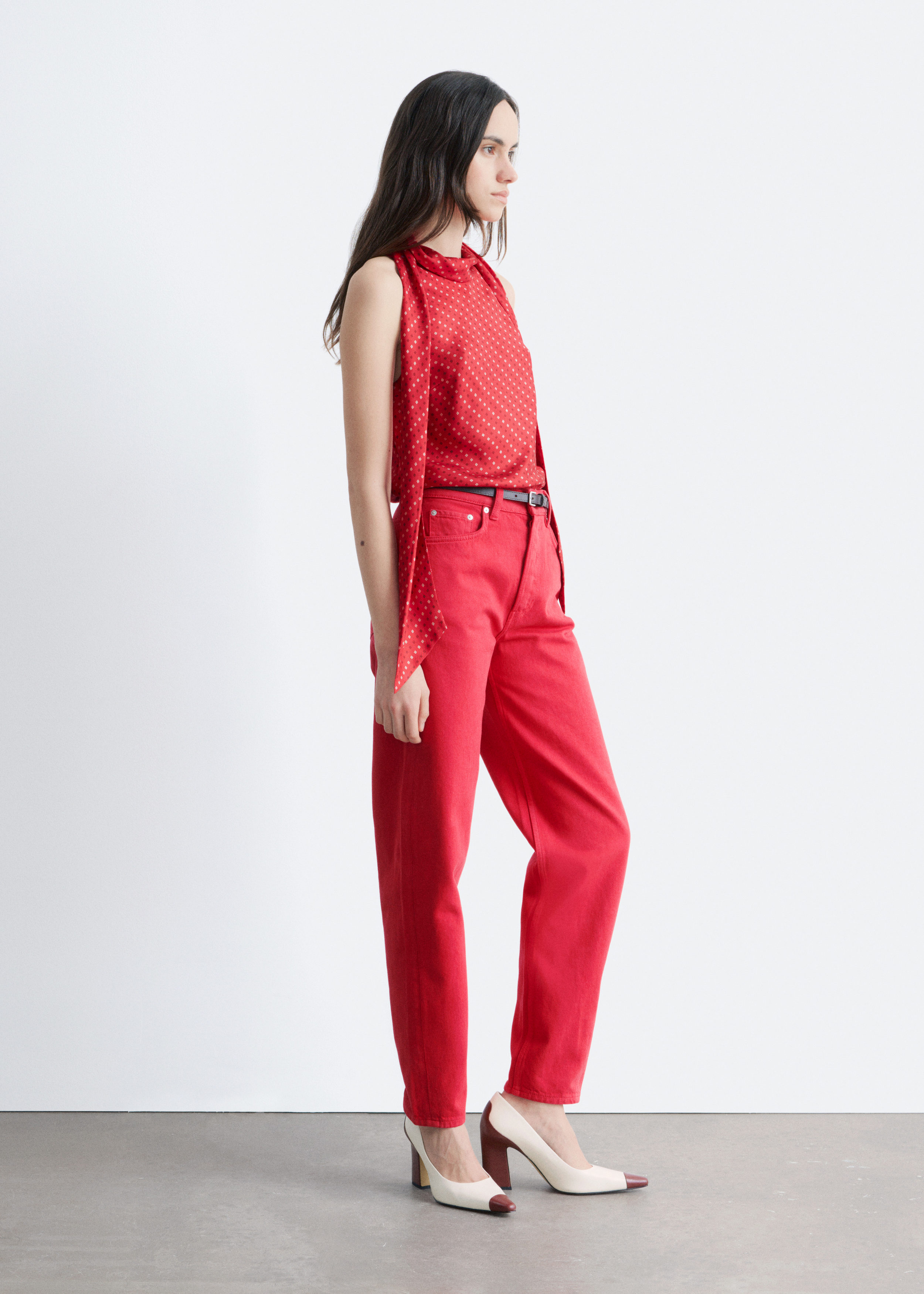 & Other Stories HIGH-WAIST TAPERED JEANS