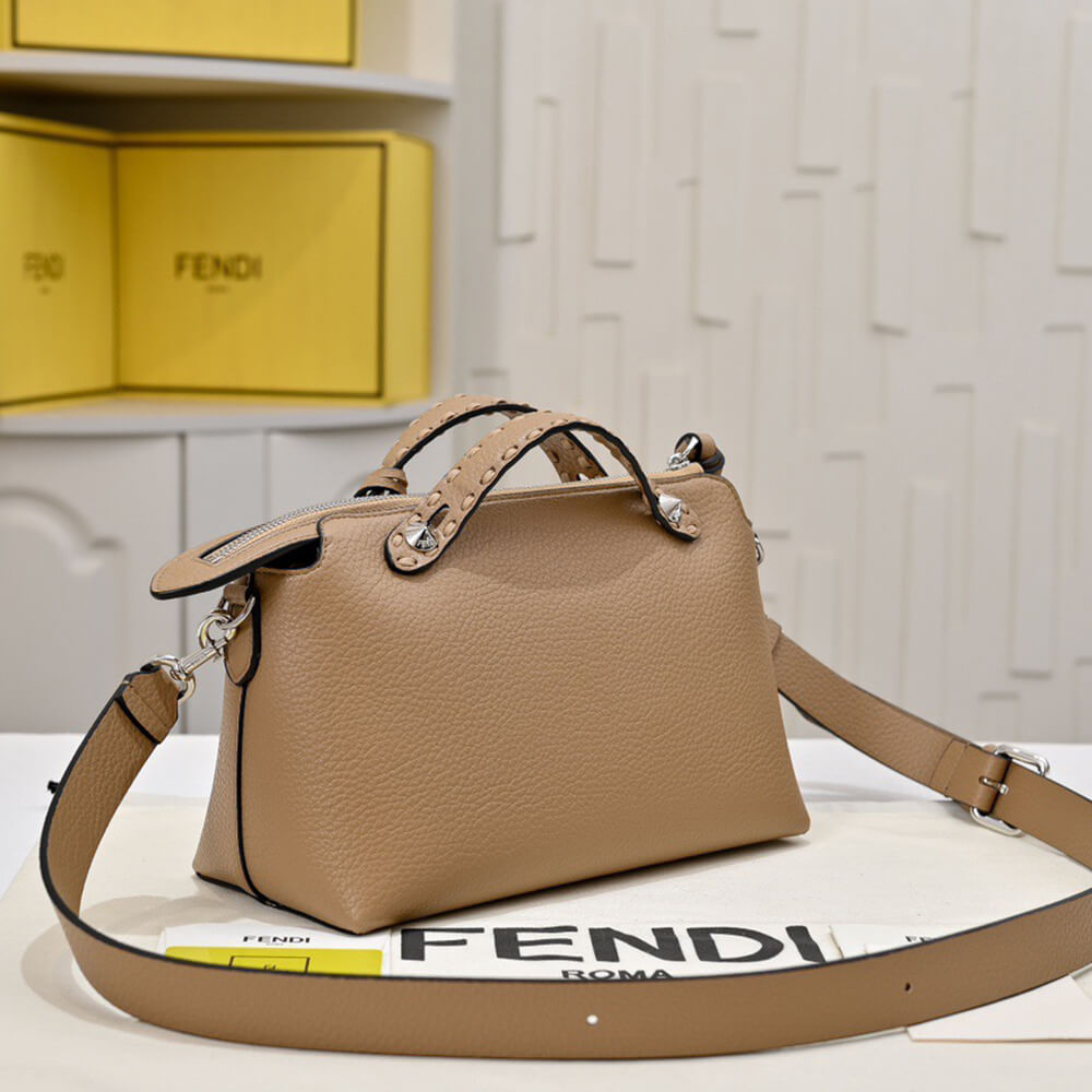 FENDI By The Way Selleria Medium - Top Club