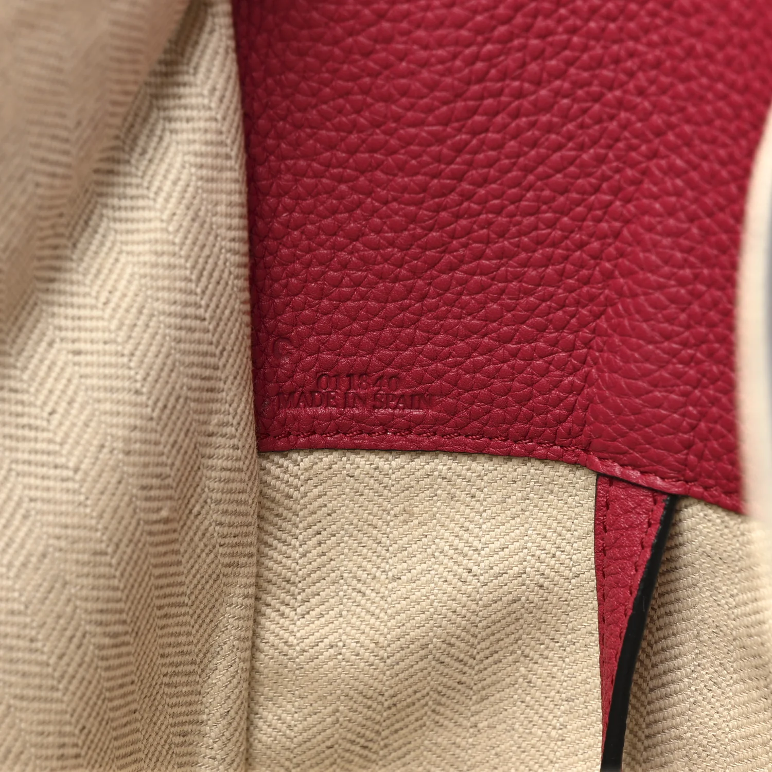 Grained Calfskin Small Hammock Shoulder Bag Raspberry - Top Club
