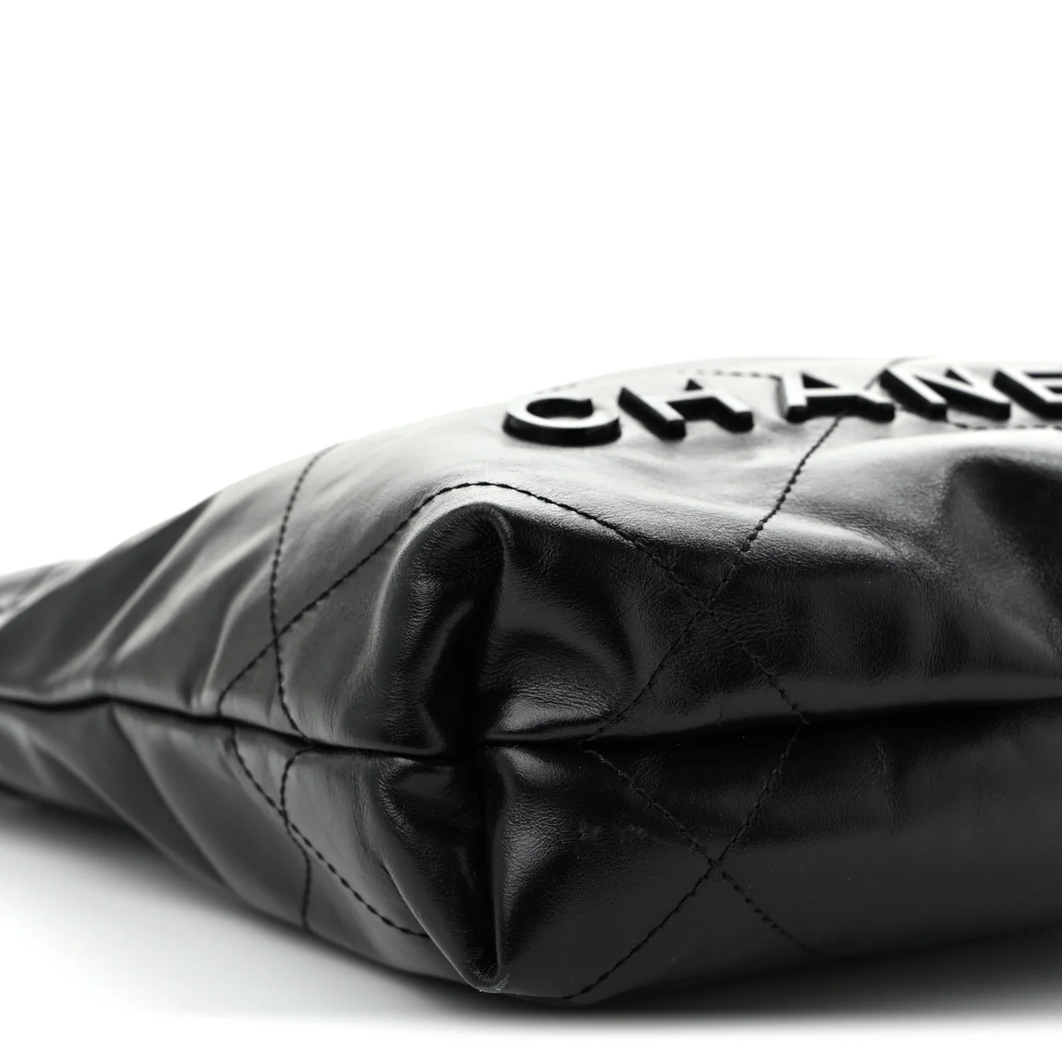 Shiny Calfskin Quilted Mini Chanel 22 So Black - Top Club
