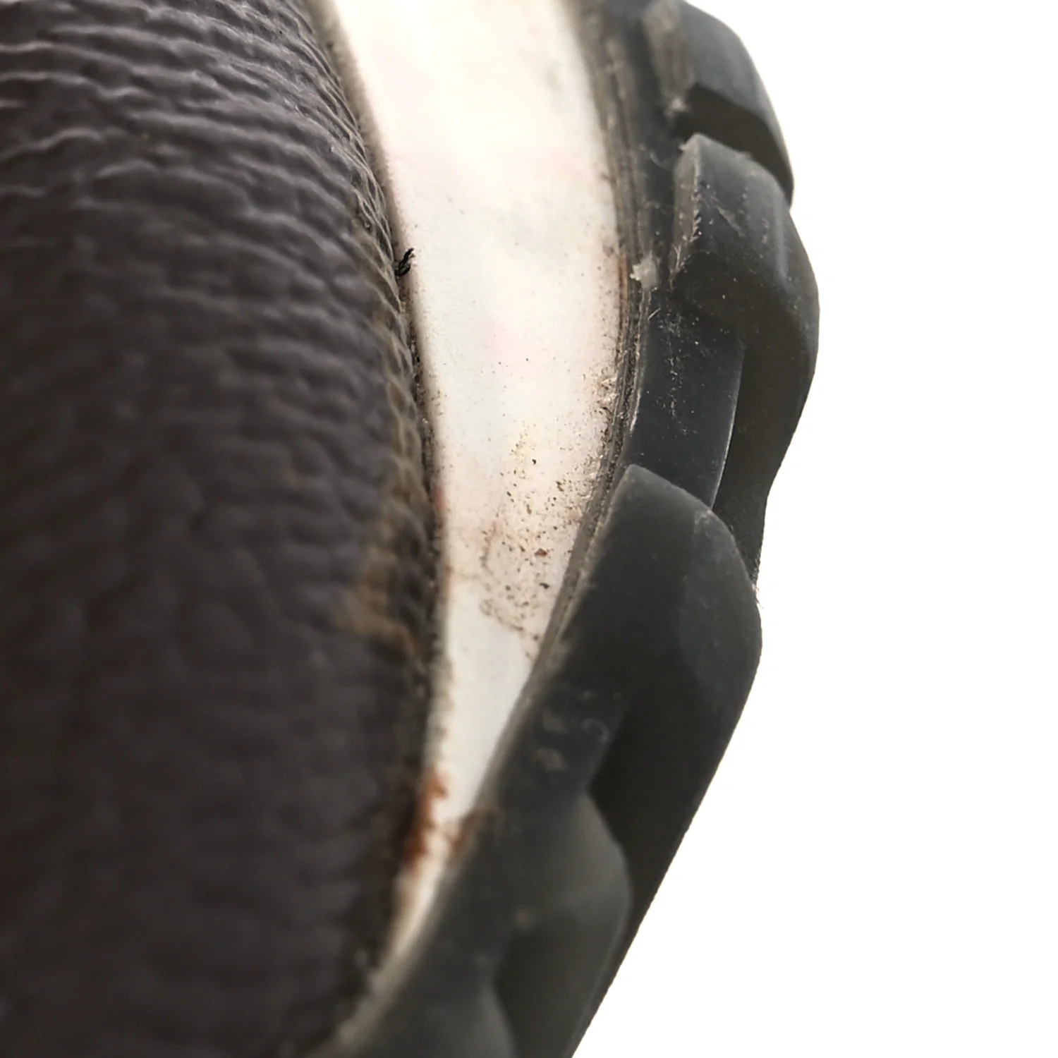 Suede Monogram Run Away Sneakers 36.5 Black - Top Club