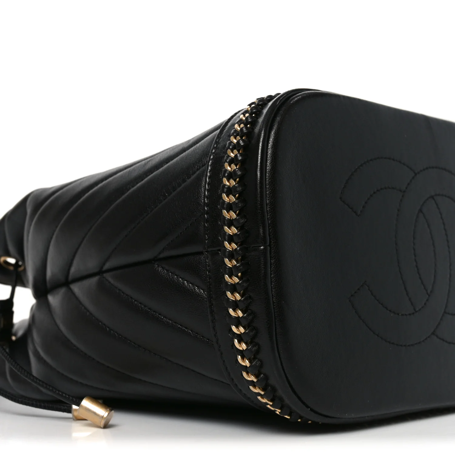 Sheepskin Chevron Quilted Drawstring Bag Black - Top Club