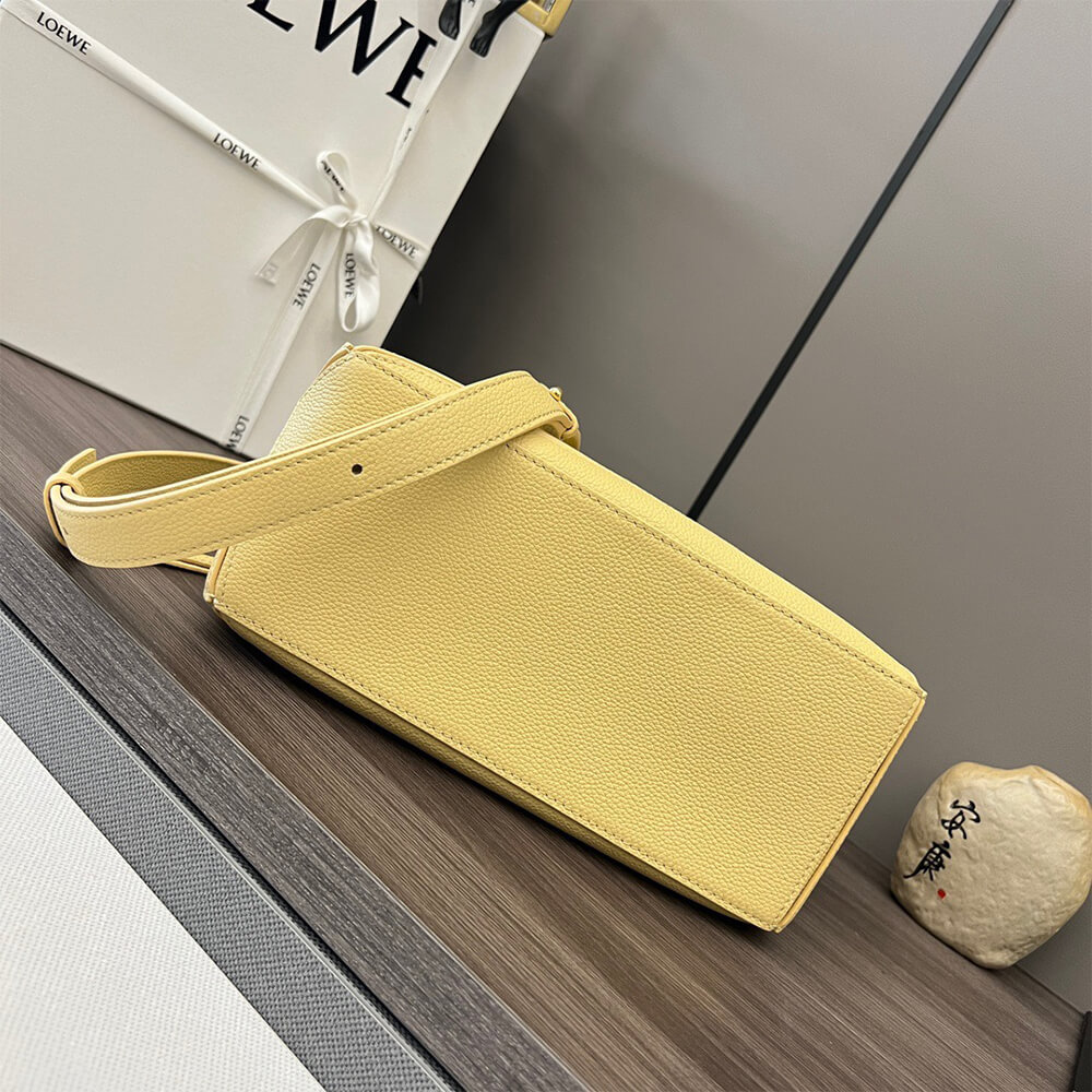 LOEWE Small Puzzle Bag - Top Club