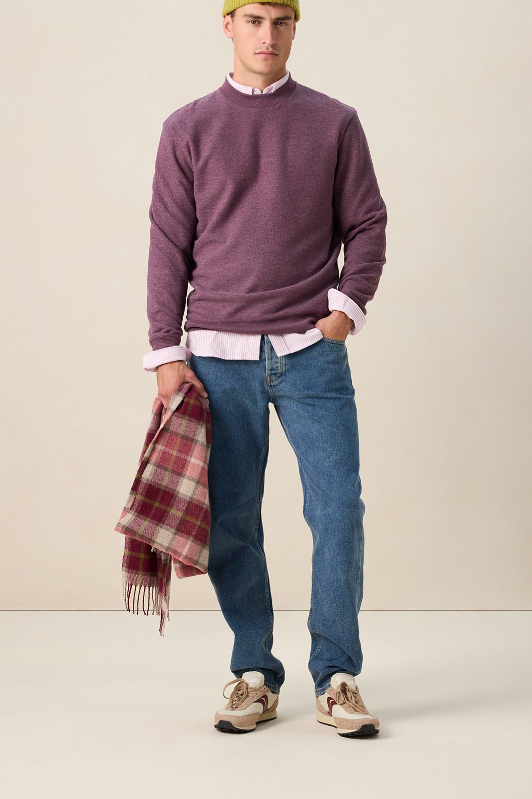 Donkerpaarse sweater