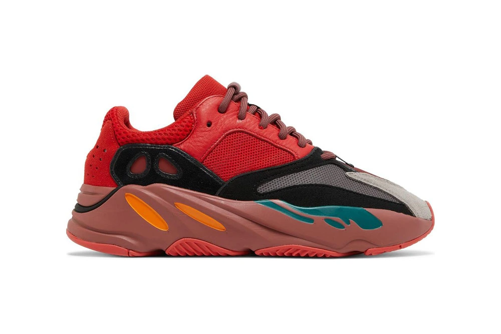 Yeezy Dupes Boost 700 Hi-Res - Sneaker Replica Workshop