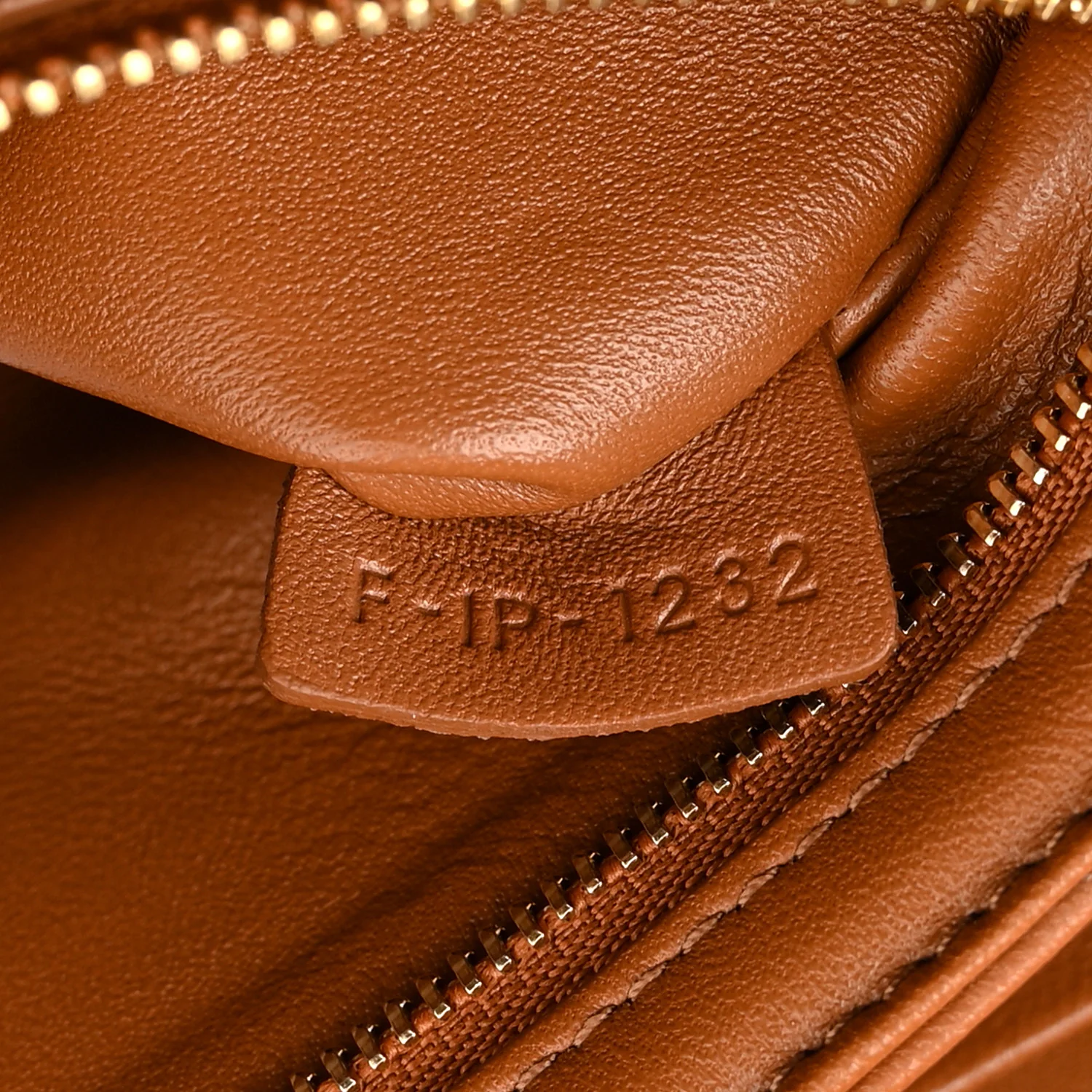 Natural Calfskin Medium Triomphe Tan - Top Club