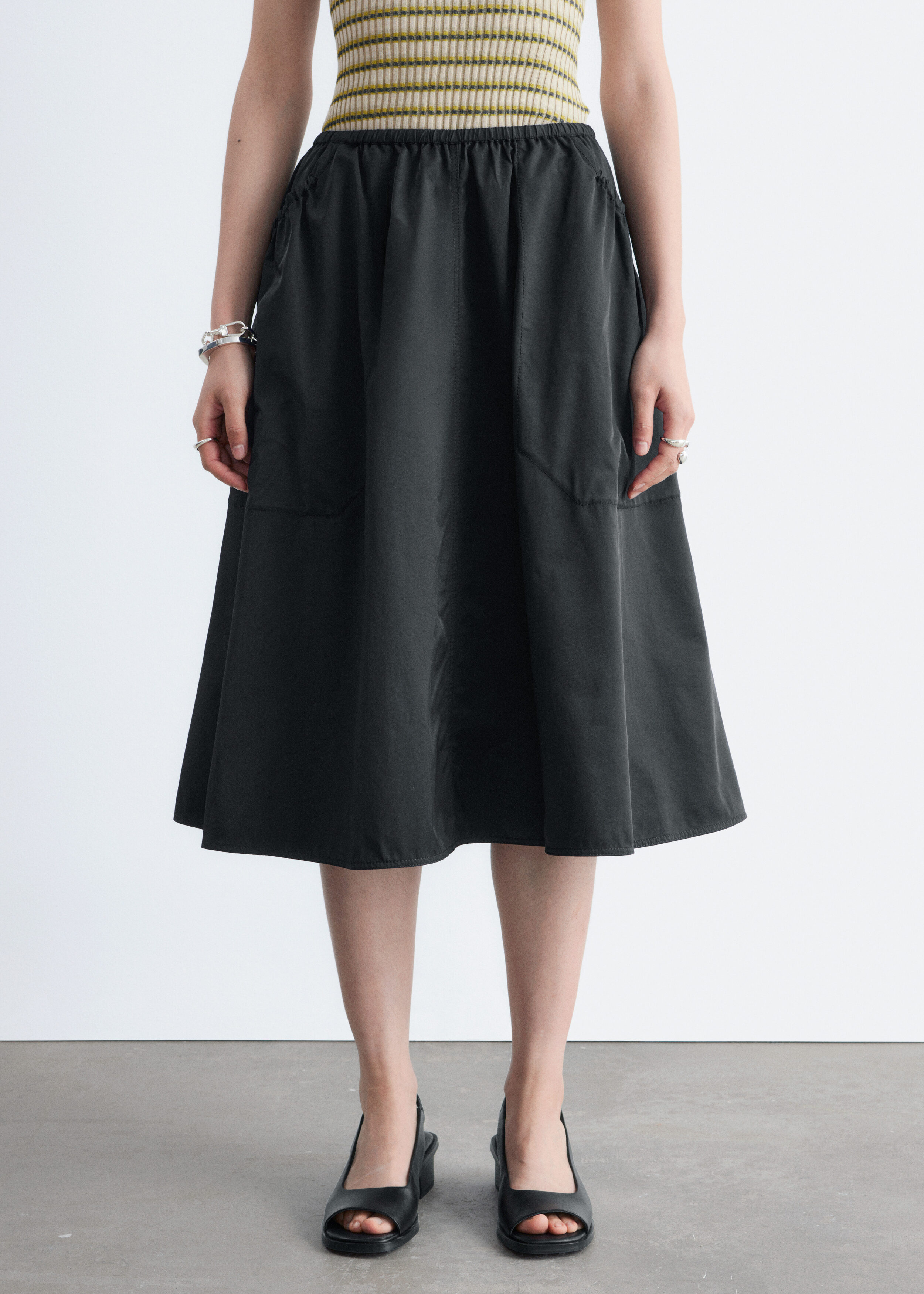 & Other Stories GATHERED TWILL MIDI SKIRT