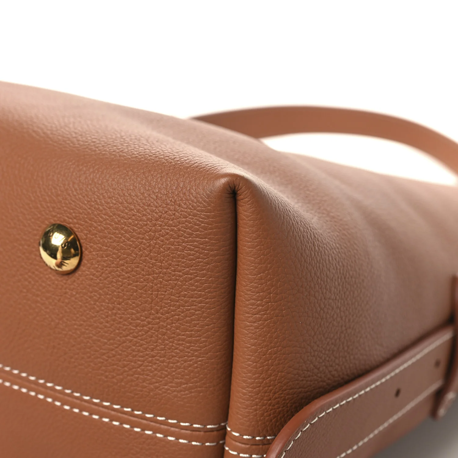Grained Calfskin Low Key Hobo MM Cognac - Top Club