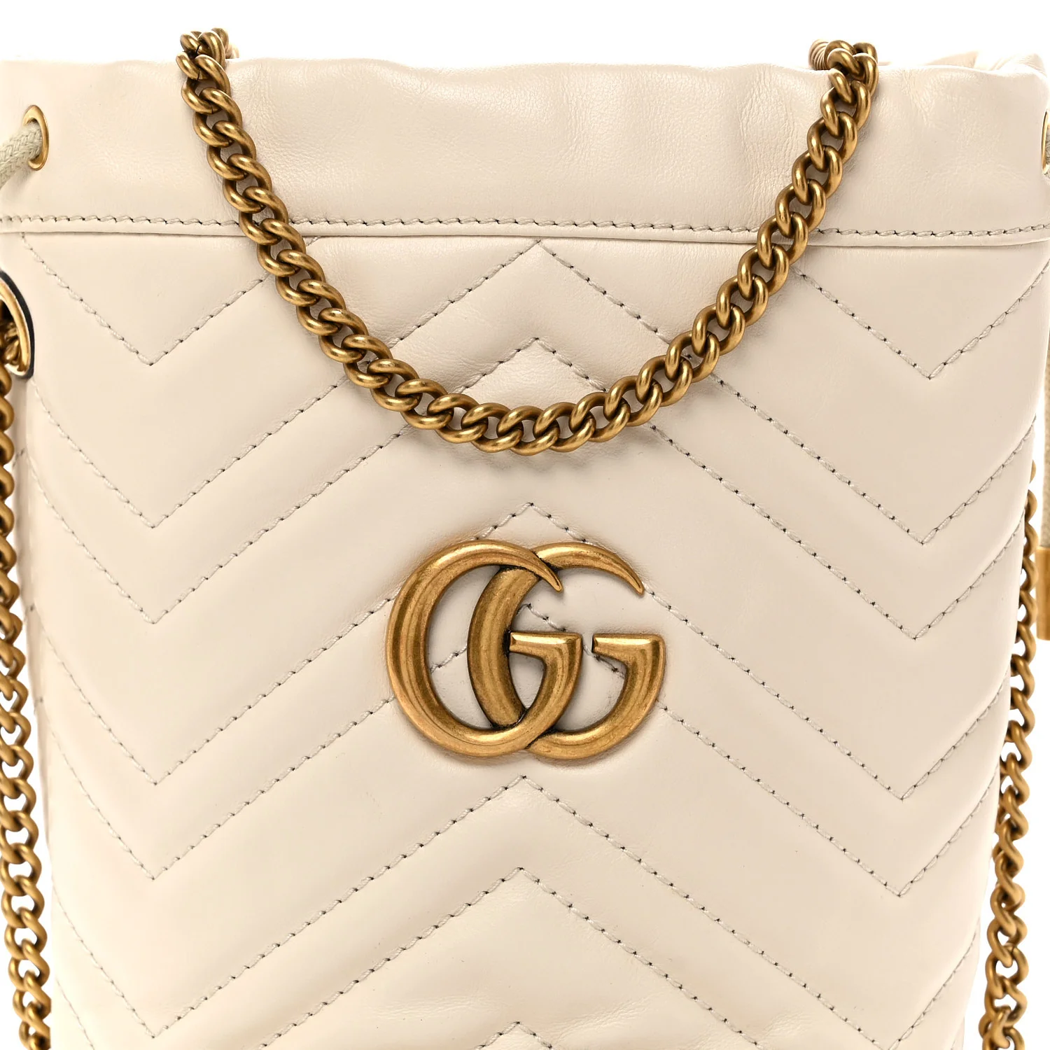 Calfskin Matelasse Mini GG Marmont 2.0 Bucket Bag White - Top Club