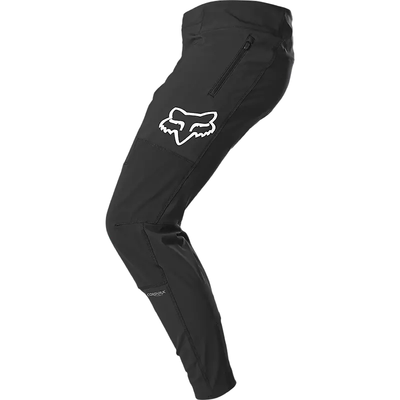 Youth defend pants