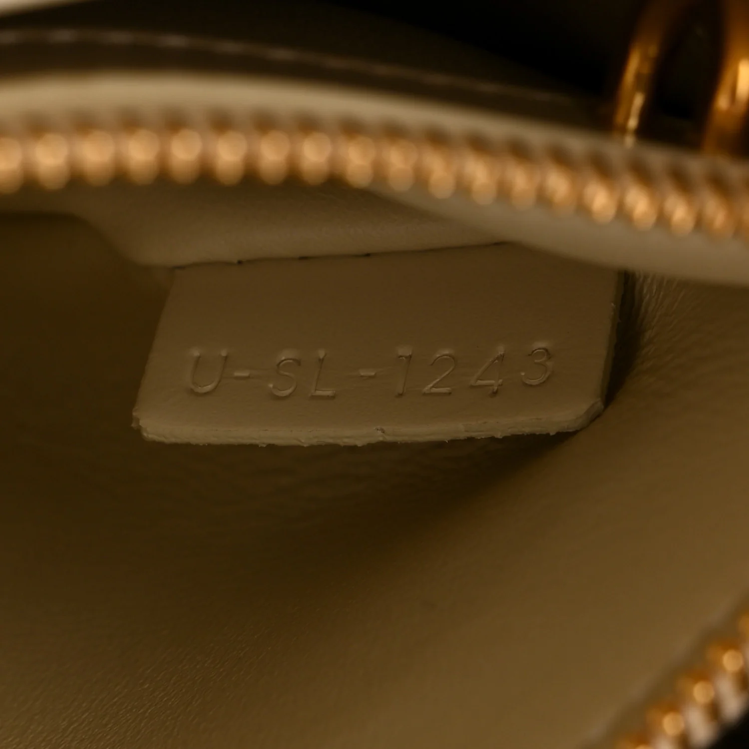 Satinated Calfskin Small 16 Top Handle Bag Beige - Top Club