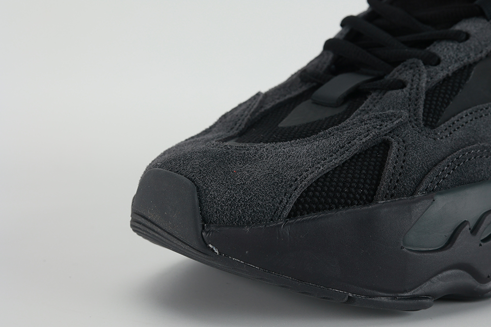 Yeezy Replica 700 V2 Vanta - Sneaker Replica Workshop