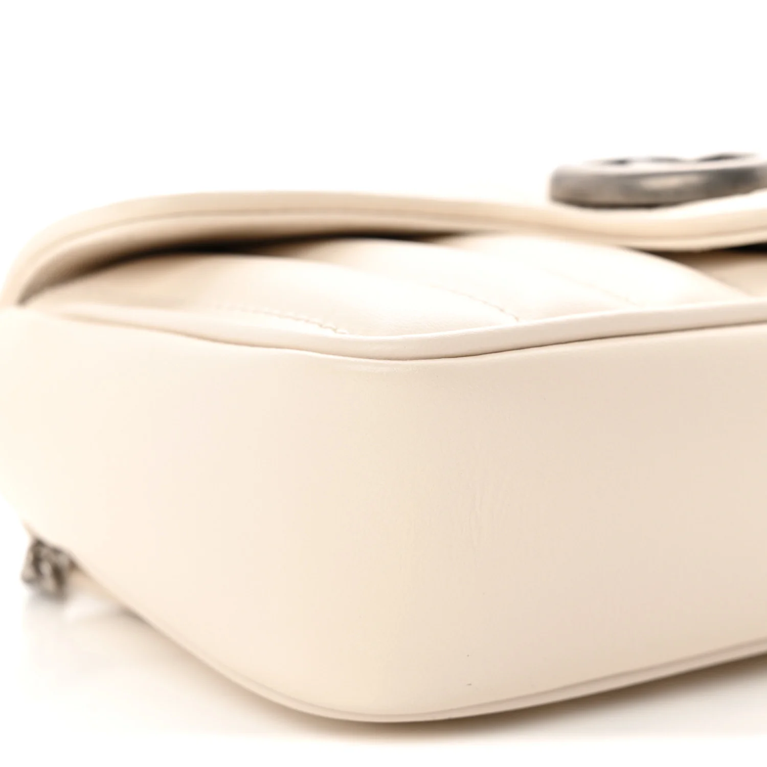 Calfskin Matelasse Aria Super Mini GG Marmont Shoulder Bag Mystic White - Top Club