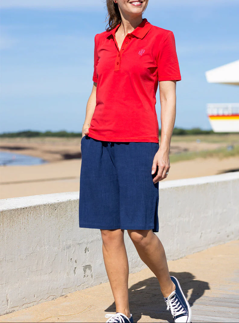 Bermuda femme fluide en lin bleu marine