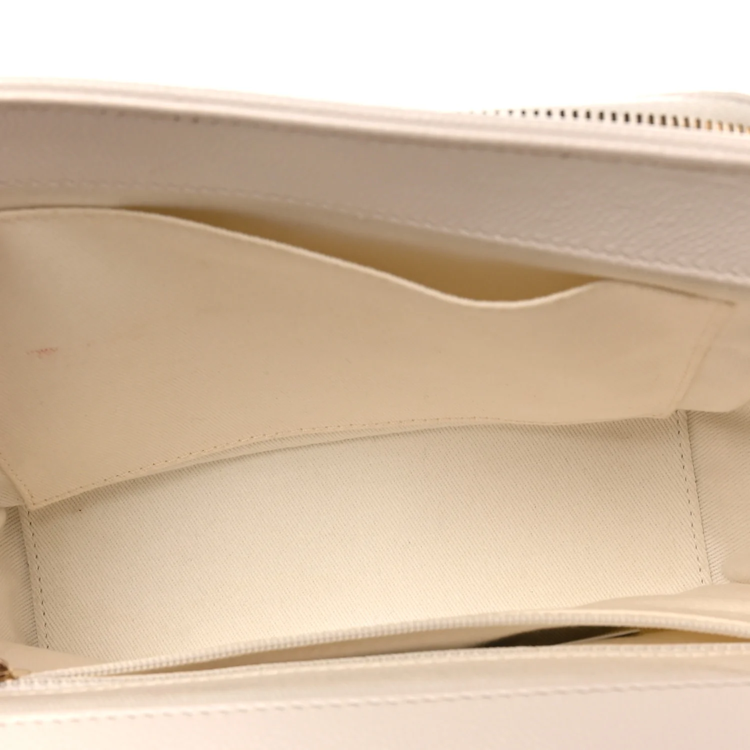 Caviar Quilted Medium Business Affinity Flap White - Top Club