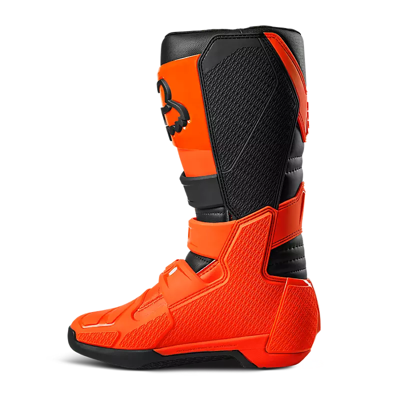 Complete boots