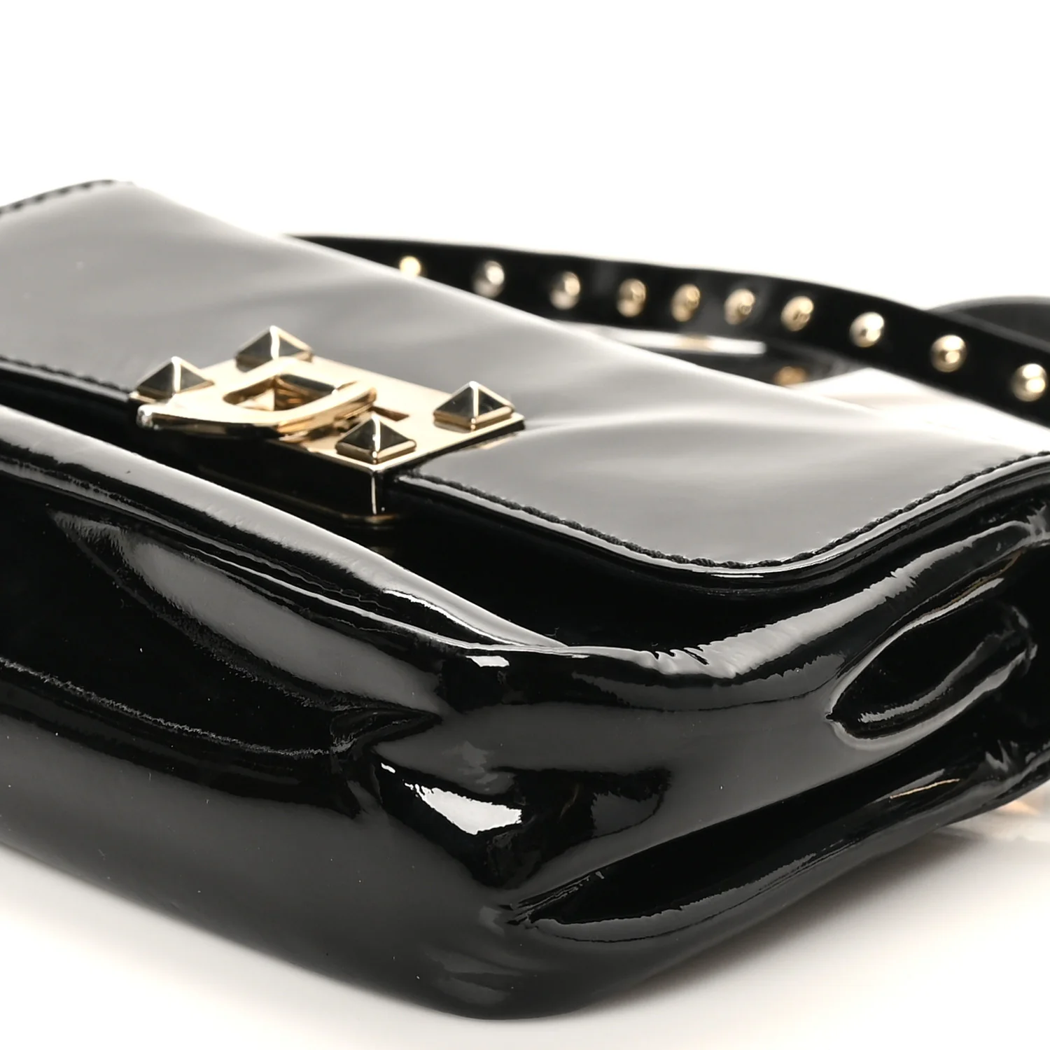 Patent Rockstud Flip Lock Flap Black - Top Club