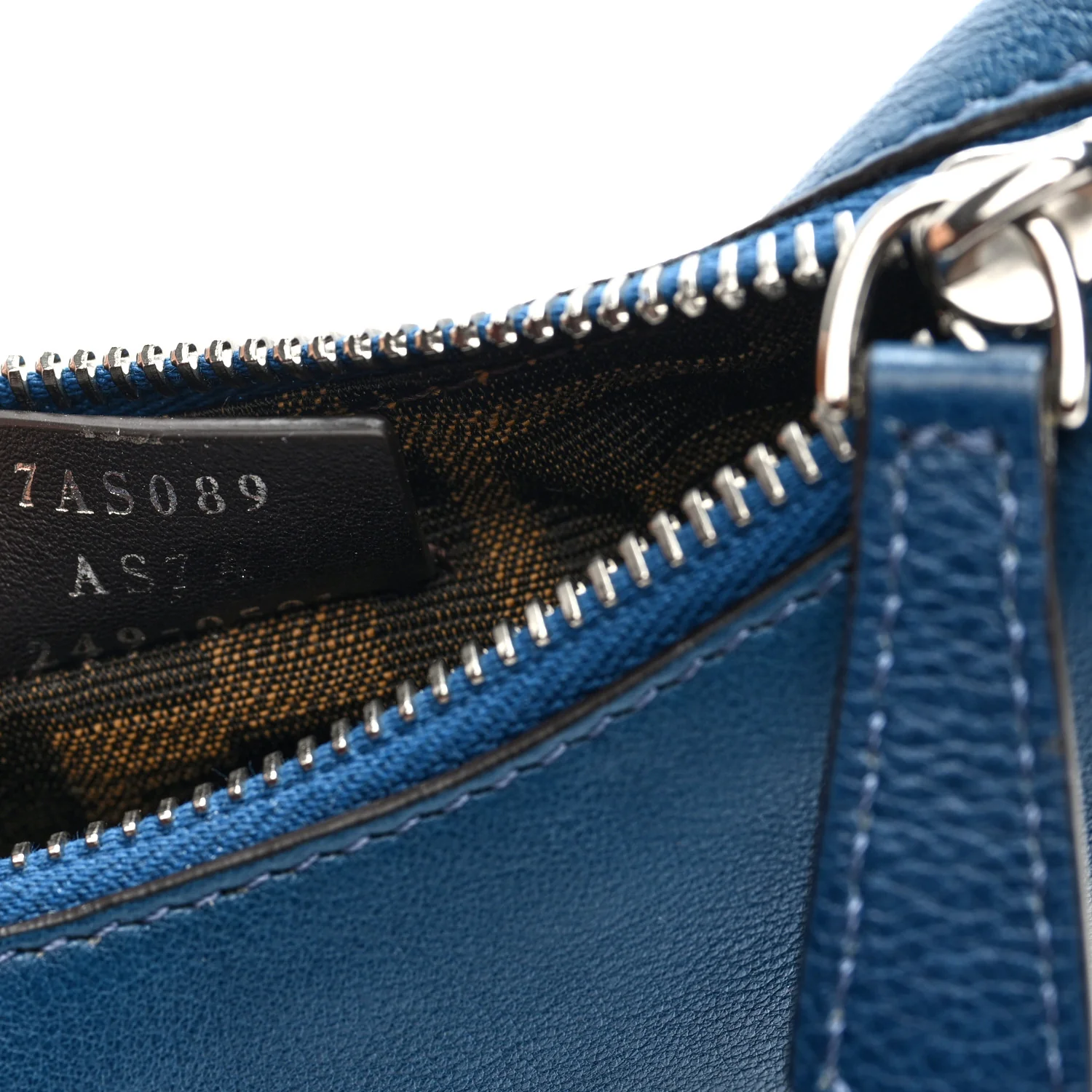 Vitello Grace Matte Nano Fendigraphy Hobo Charm Mirto - Top Club