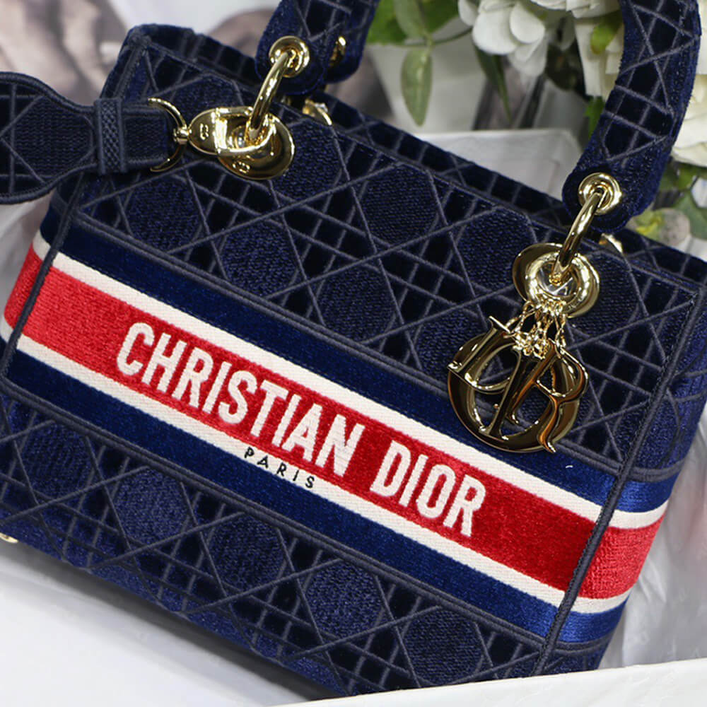 DIOR MEDIUM LADY D-LITE BAG - Top Club