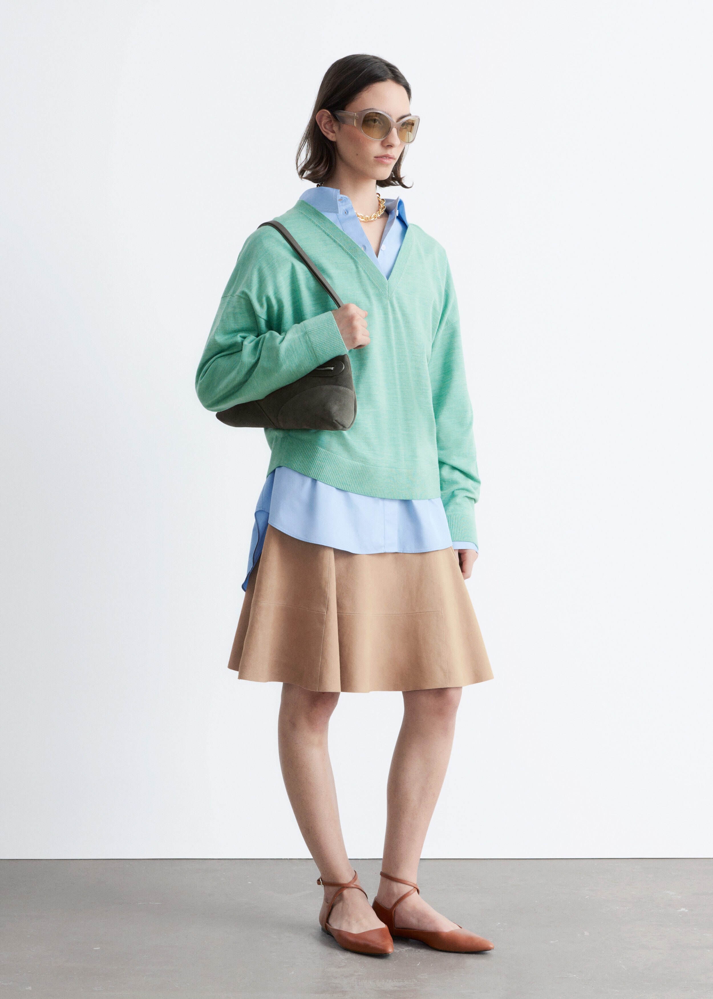 & Other Stories V-NECK MERINO WOOL JUMPER
