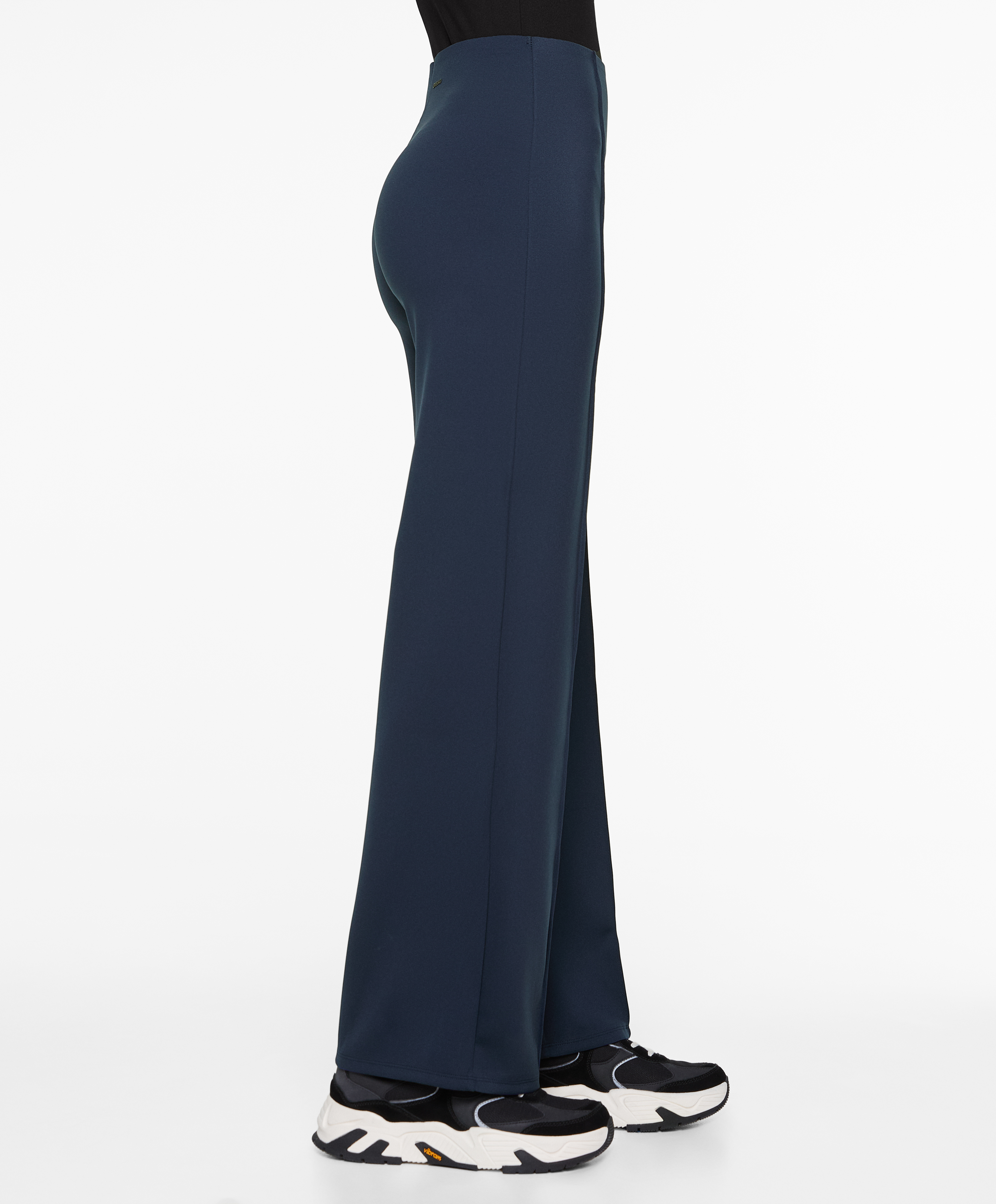 OYSHO Neoprene-effect straight-leg trousers