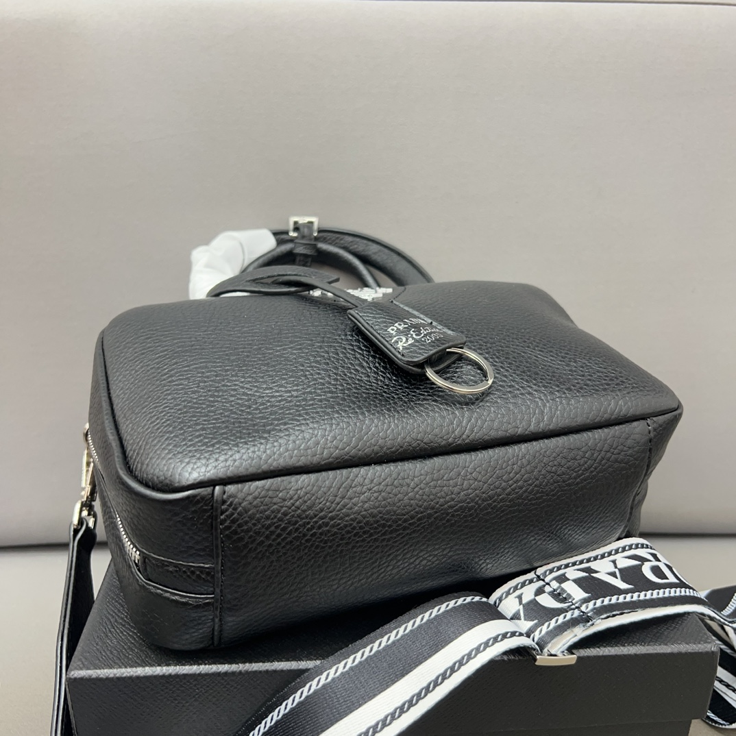 Pra new arrival bag size:  23 x 14 cm - Top Club