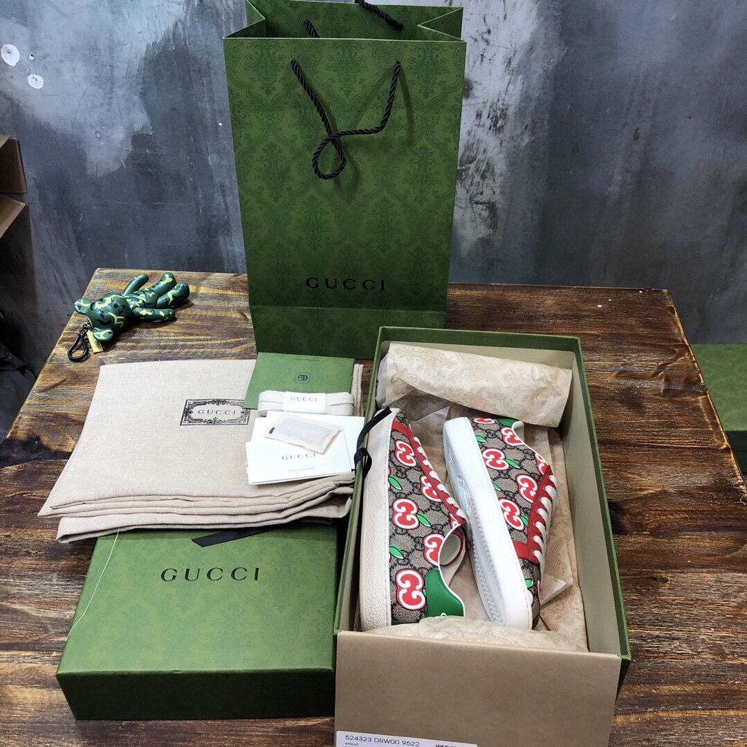 GUCCI FLATS 46 - Sneaker Replica Workshop