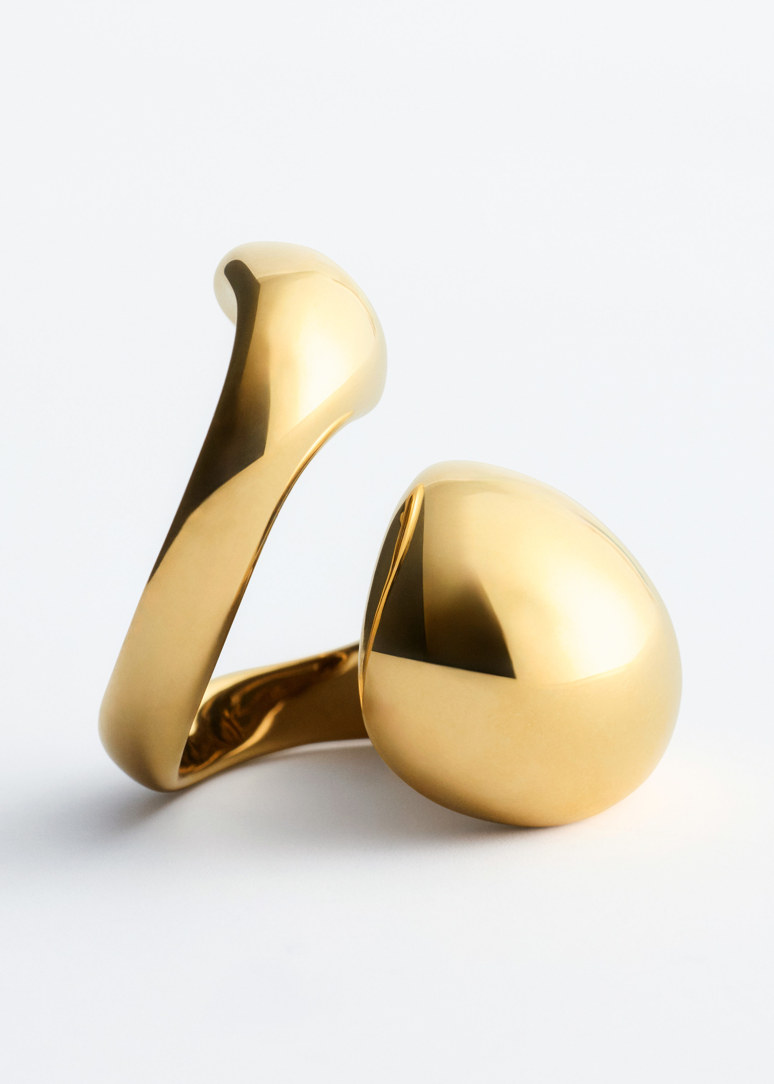 & Other Stories TWO-TWIST SCULPTURAL RING
