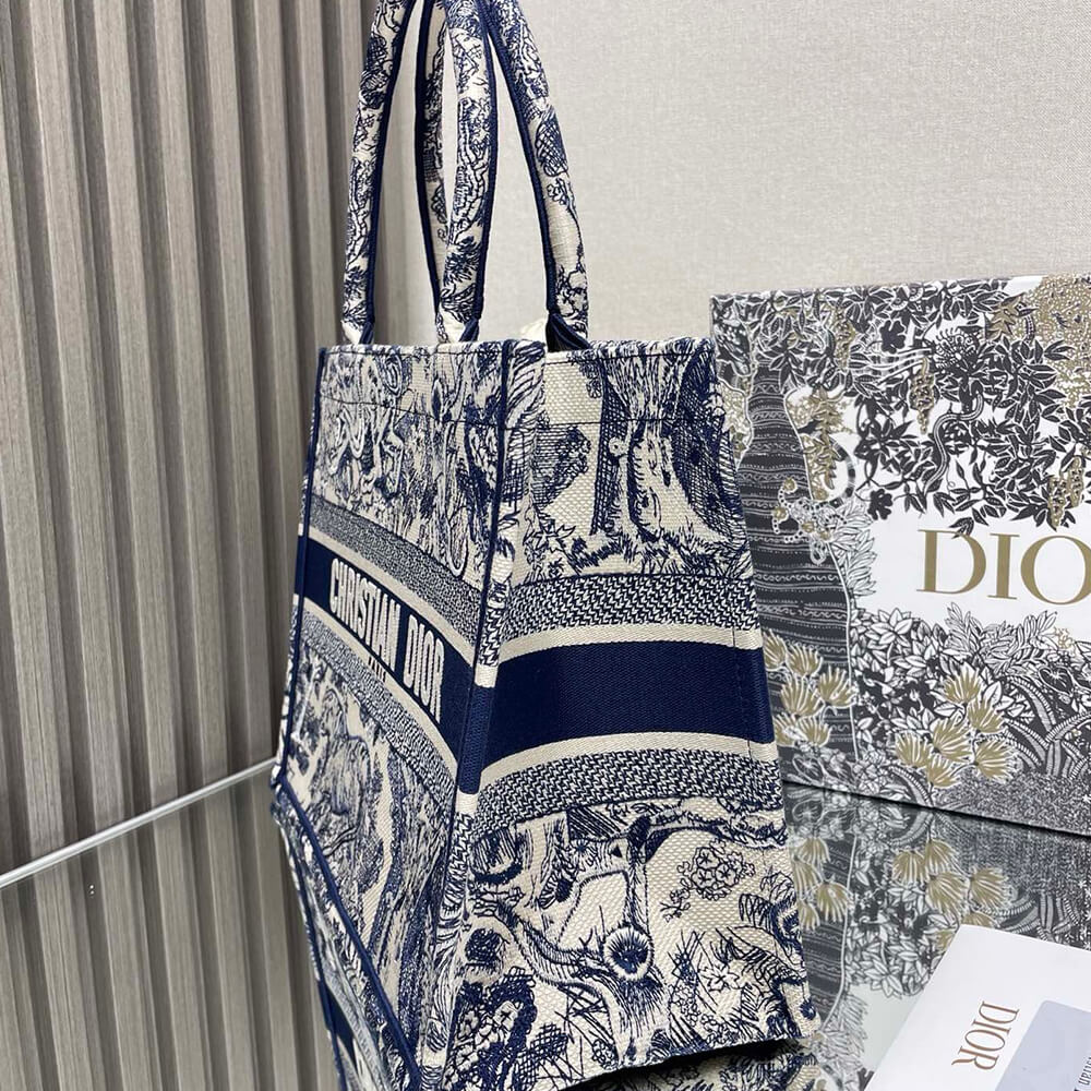 Dior MEDIUM DIOR BOOK TOTE - Top Club