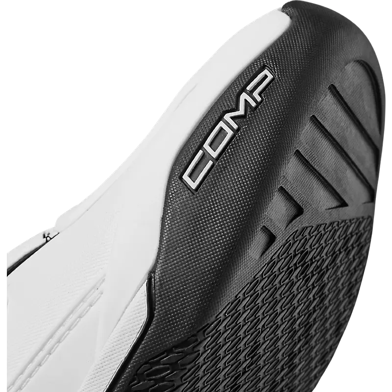 Complete boots