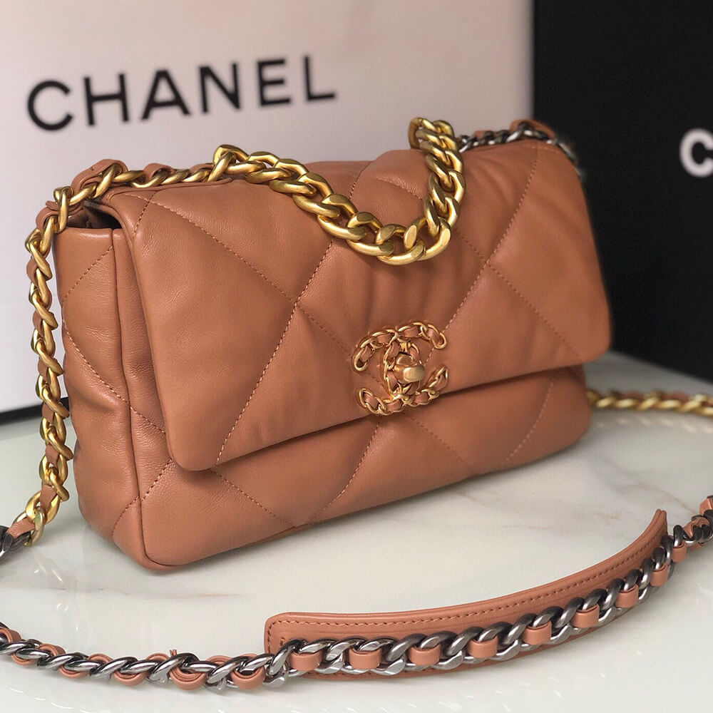 CHANEL 19 Handbag - Top Club
