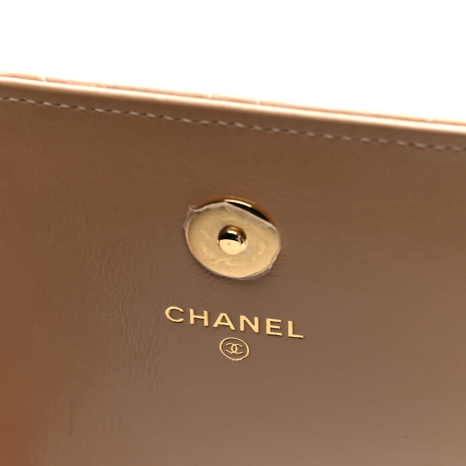 Shiny Aged Calfskin Quilted Clutch With Chain Dark Beige - Top Club