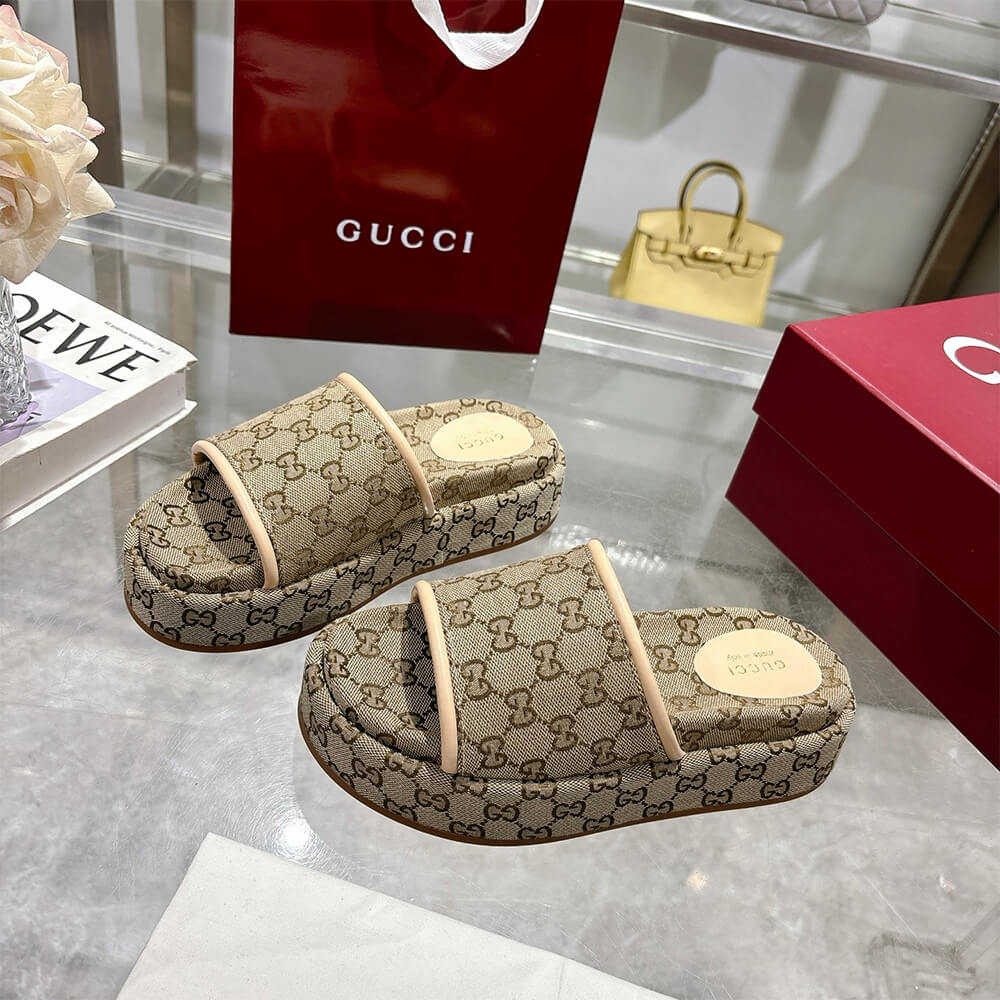 GUCCI Women s GG platform sandal - Top Club