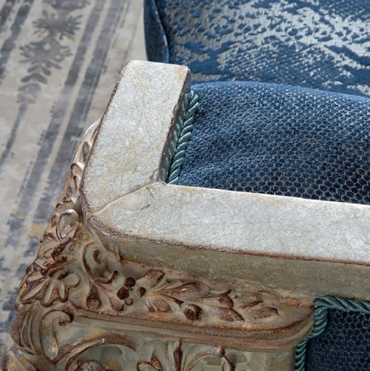 Luxury Baroque Living Room Set Blue / Cream / Copper / Gold - 2 Sofas & 2 Armchairs & 1 Coffee Table - Handmade Living Room Furniture in Baroque Style - Noble & Magnificent