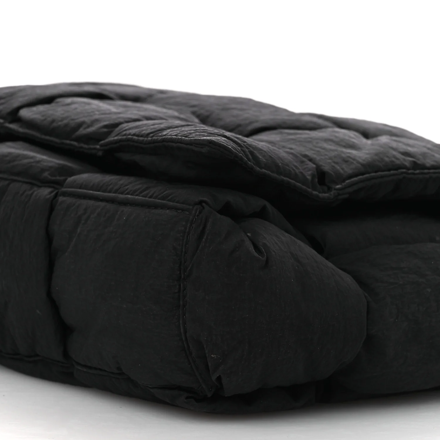 Nylon Intrecciato Padded Tech Maxi Cassette Bag Black - Top Club