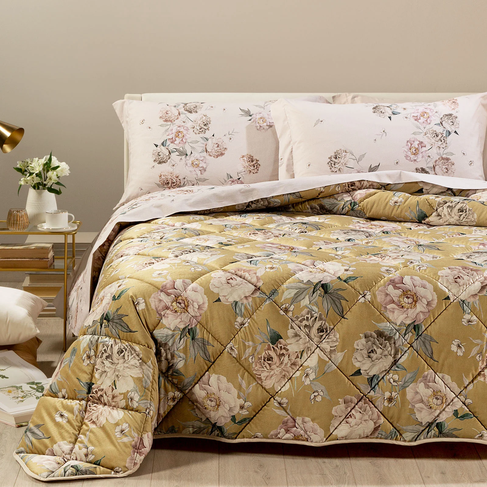 Veline Vanity Velvet Velluto Velimonial Modern Velvet