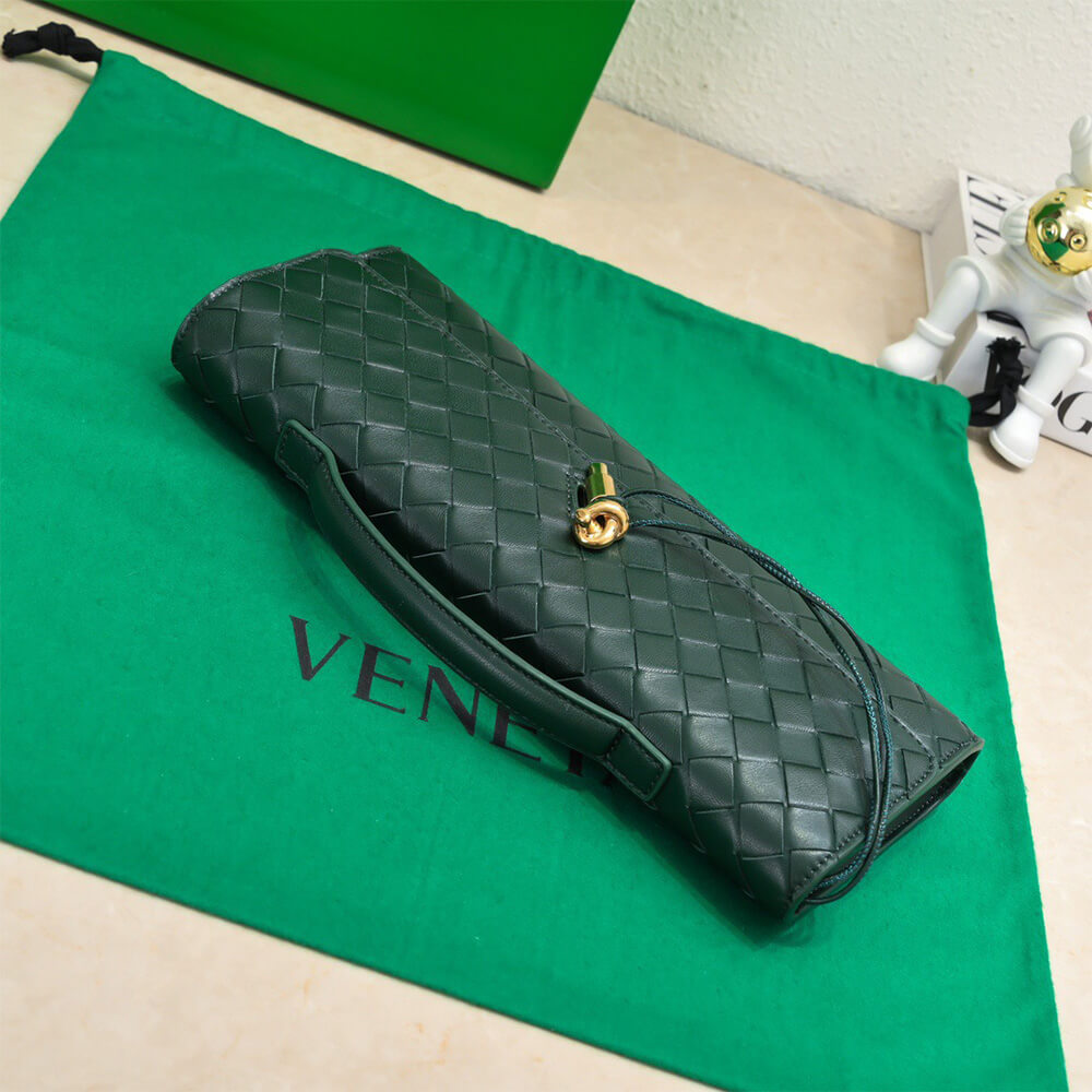 Bottega Veneta Andiamo Clutch(HIGH-END GRADE) - Top Club