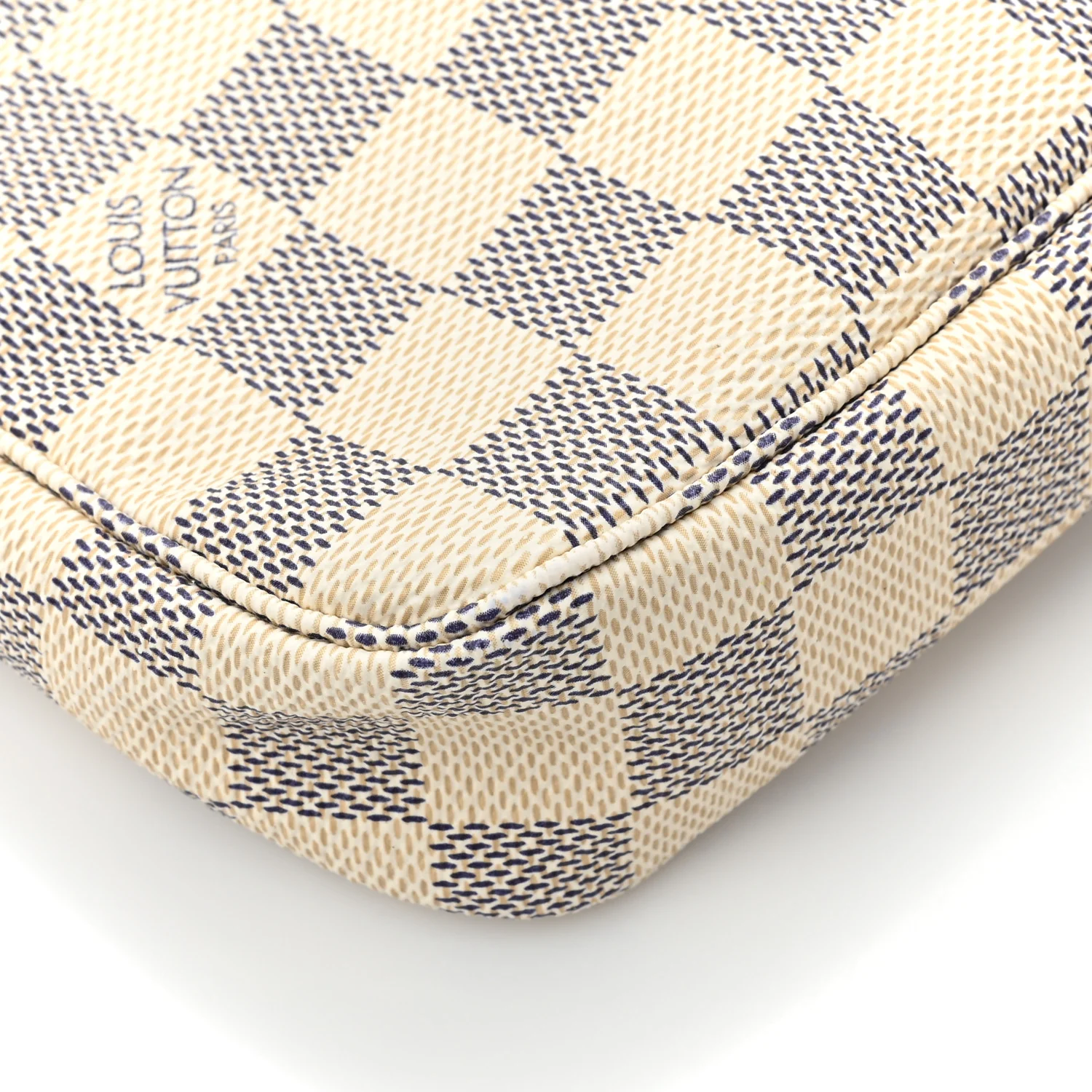 Damier Azur Pochette Accessories - Top Club