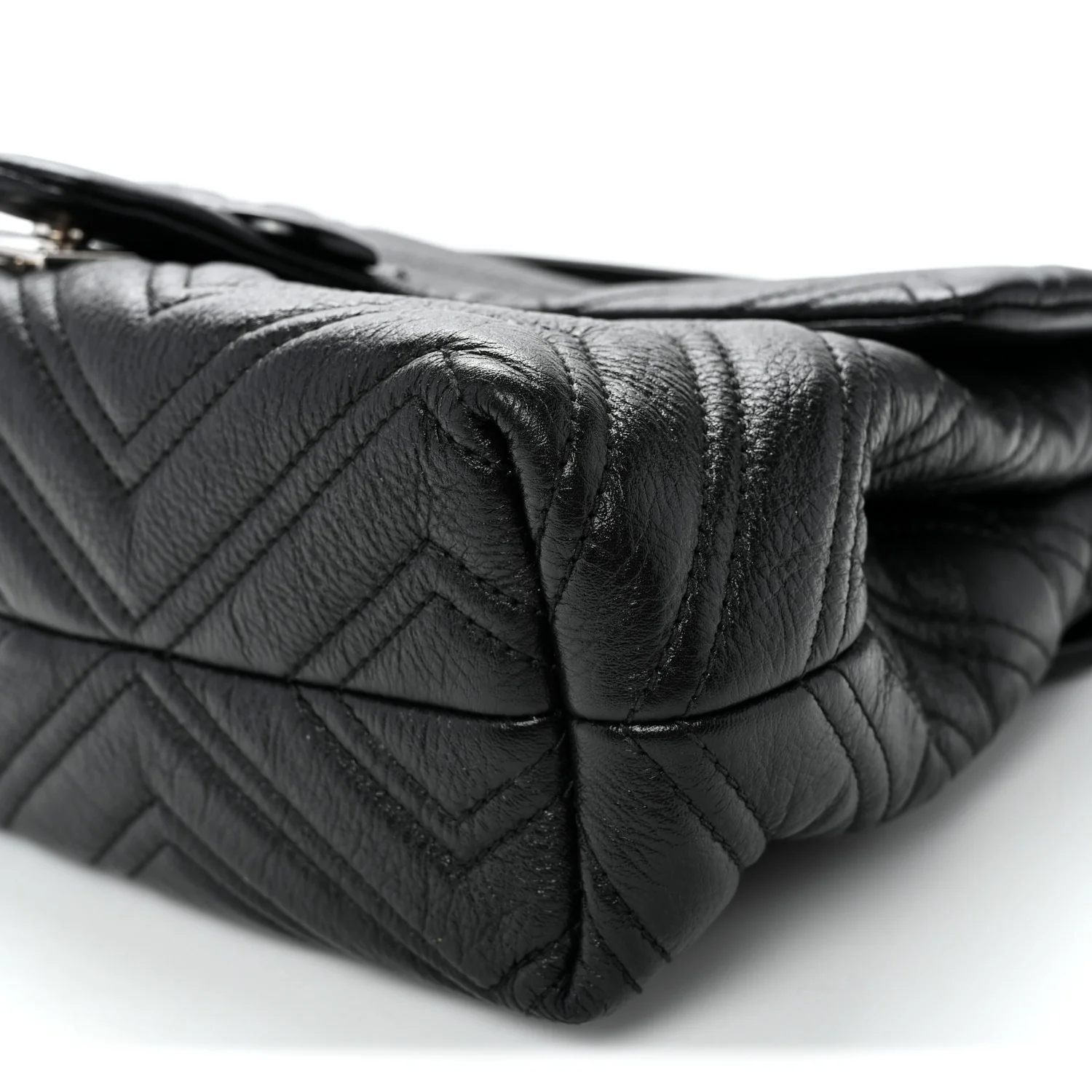 Soft Calfskin Matelasse Medium GG Marmont Shoulder Bag Black - Top Club