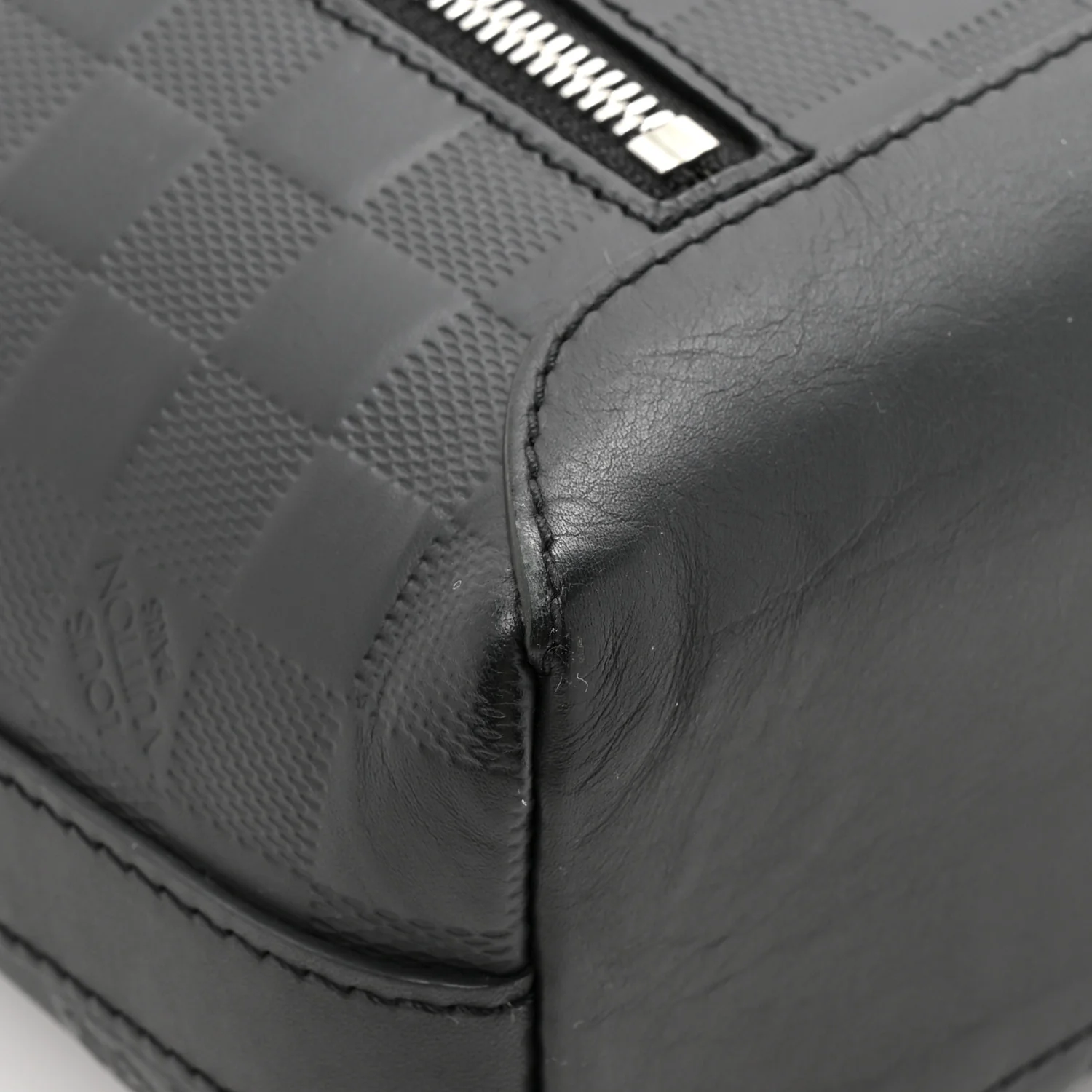 Damier Infini Messenger PM Onyx - Top Club